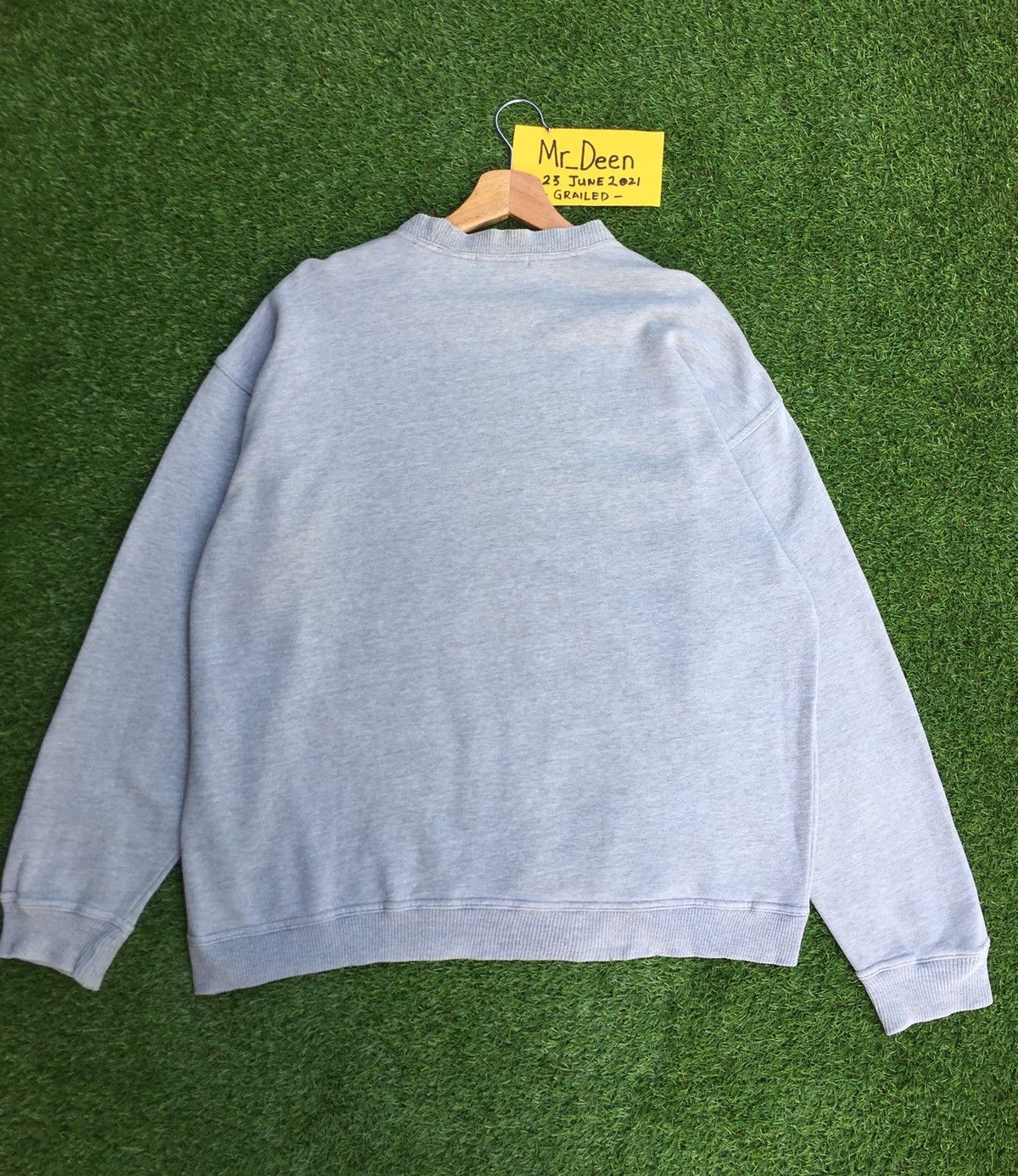 Yves Saint Laurent Vintage Yves Saint Laurent YSL Biglogo Spellout Sweatshirt Size US M / EU 48-50 / 2 - 17 Thumbnail