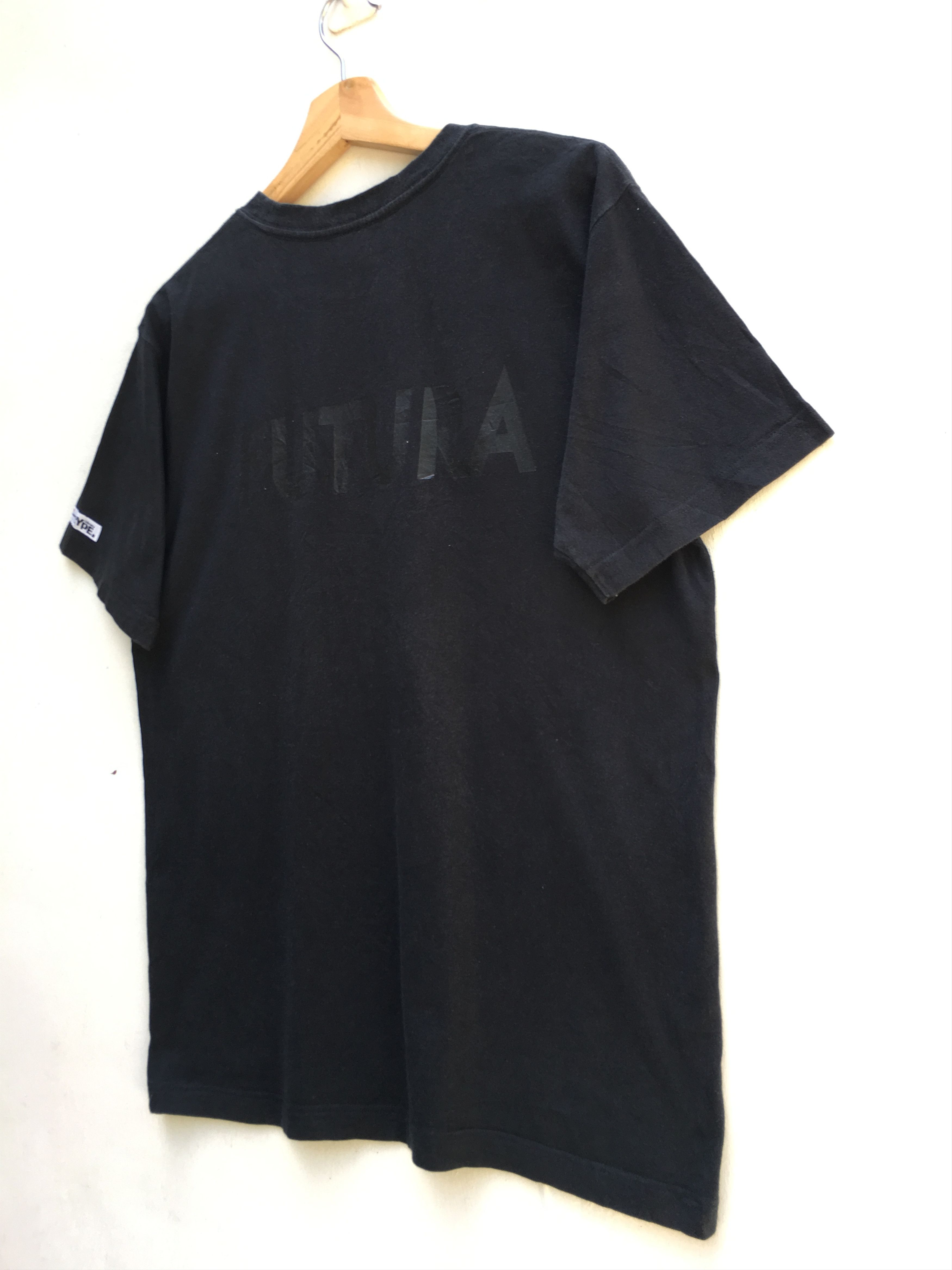 Futura Rare Uniqlo X Futura Speel Out Tee Size US L / EU 52-54 / 3 - 10 Thumbnail