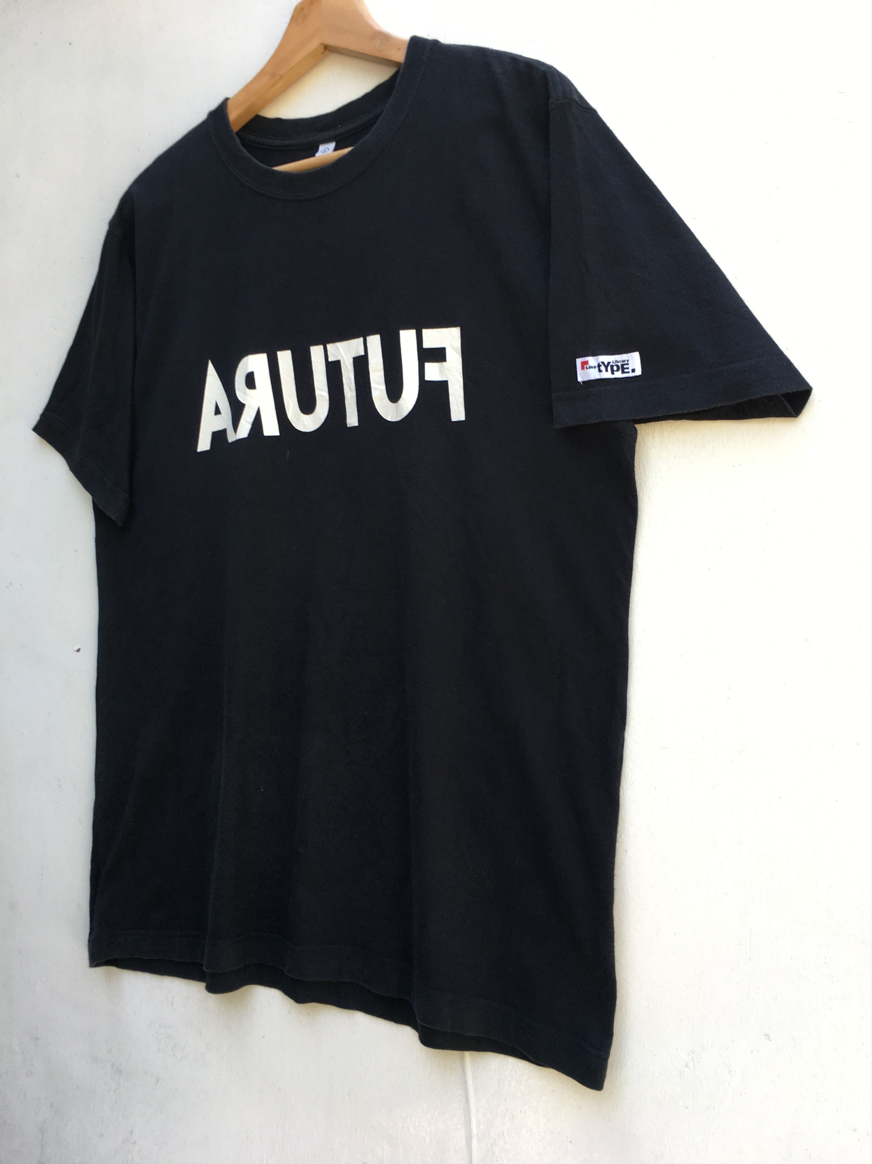 Futura Rare Uniqlo X Futura Speel Out Tee Size US L / EU 52-54 / 3 - 3 Thumbnail