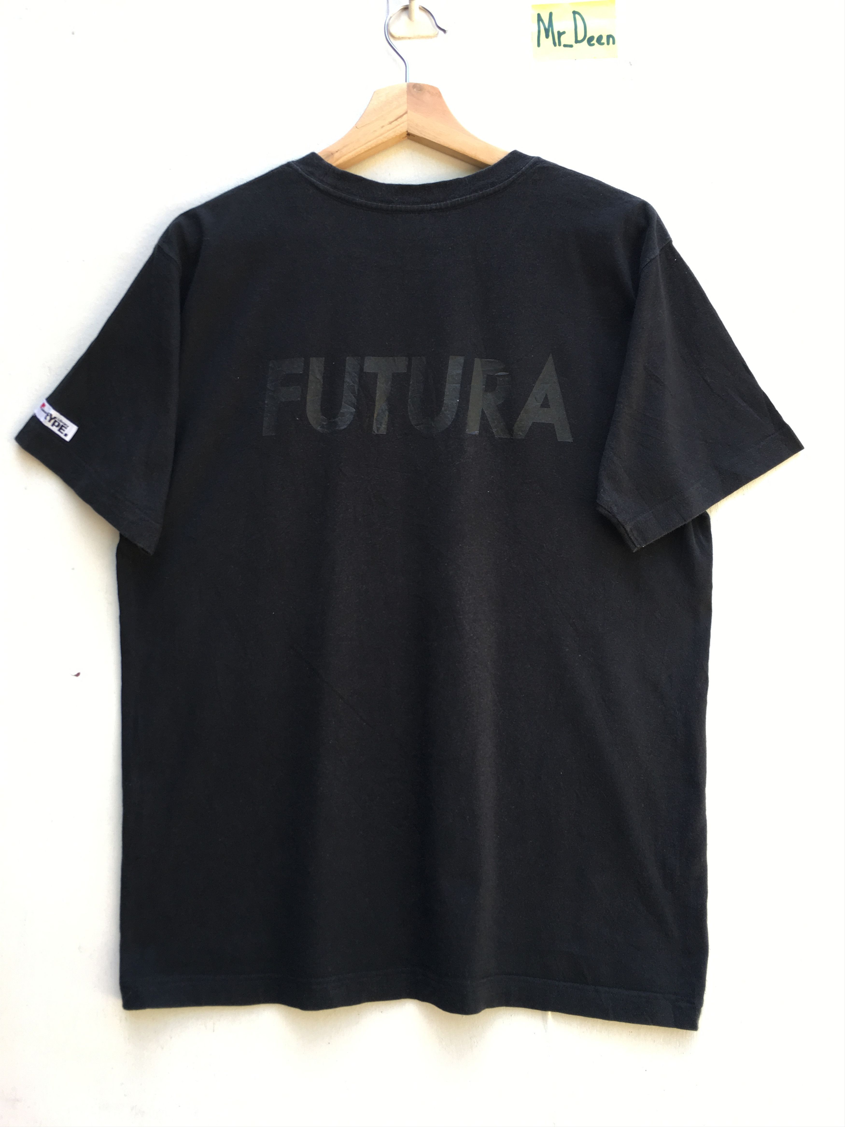 Futura Rare Uniqlo X Futura Speel Out Tee Size US L / EU 52-54 / 3 - 8 Thumbnail