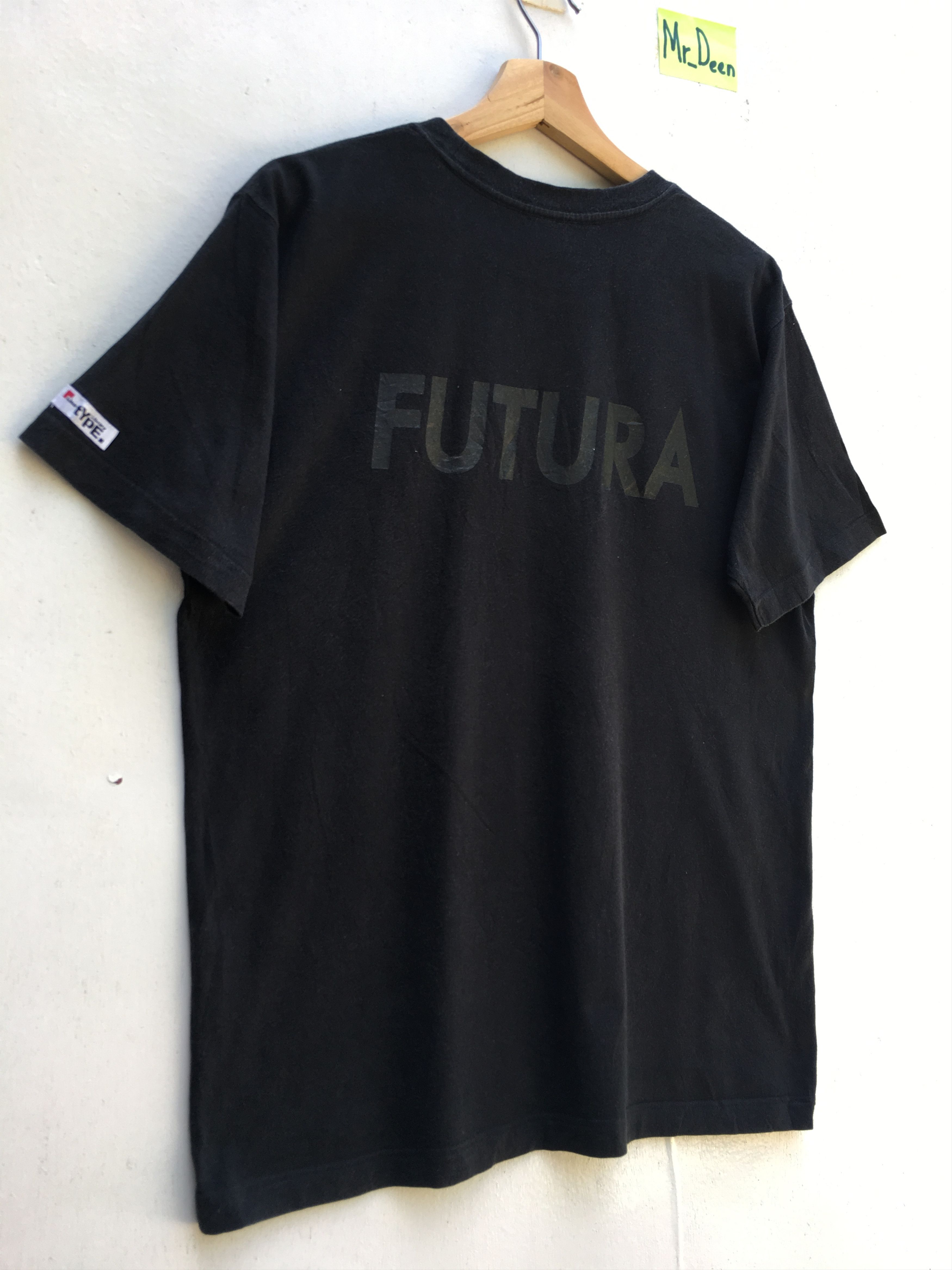 Futura Rare Uniqlo X Futura Speel Out Tee Size US L / EU 52-54 / 3 - 9 Thumbnail