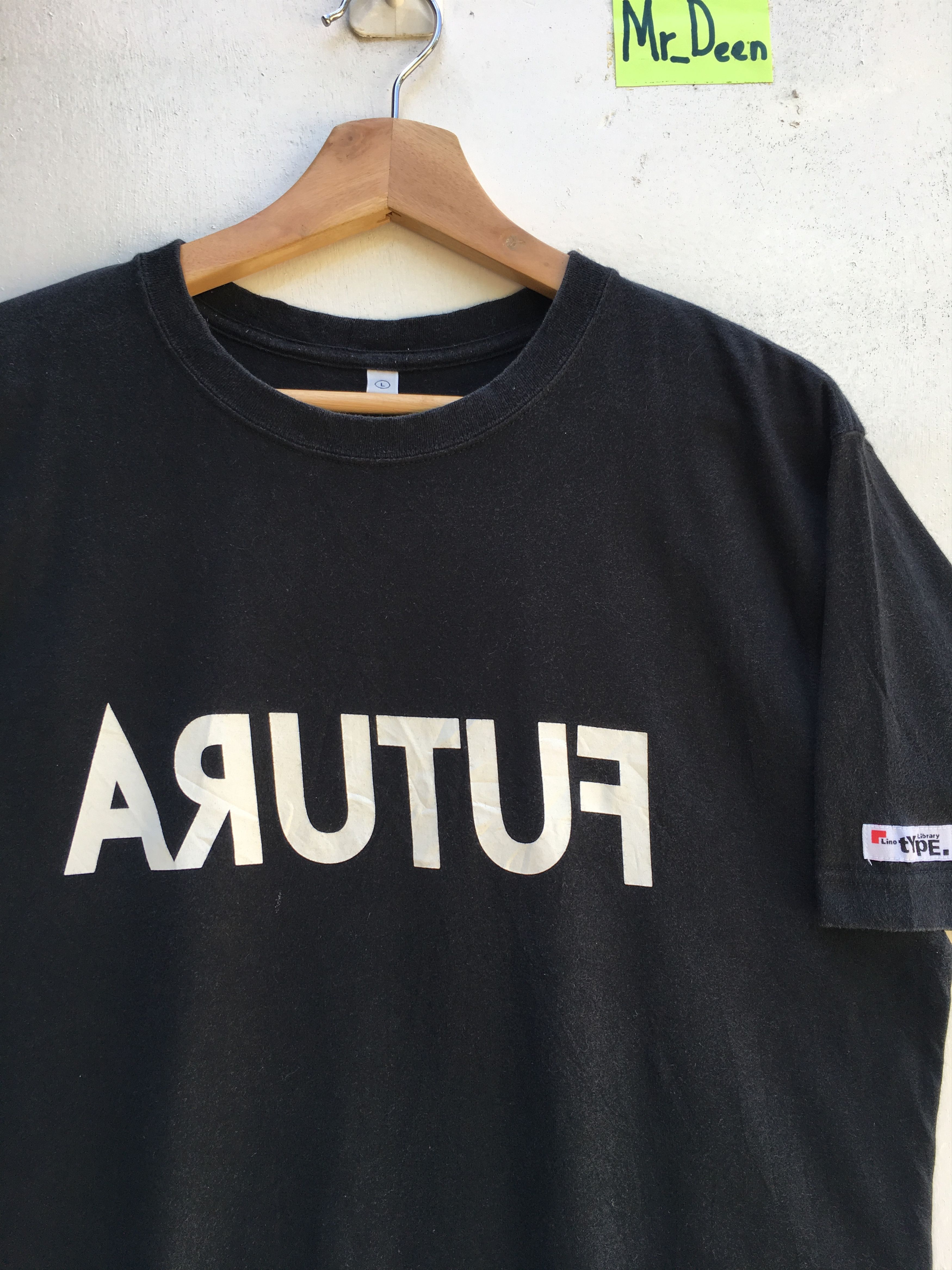 Futura Rare Uniqlo X Futura Speel Out Tee Size US L / EU 52-54 / 3 - 5 Thumbnail
