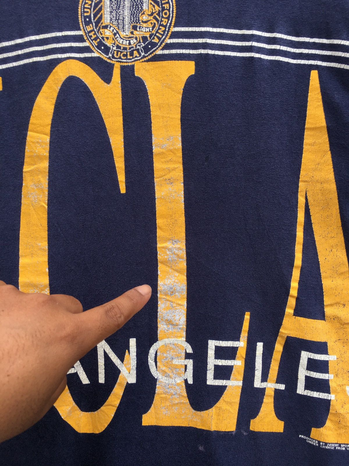 Vintage Vintage UCLA University of California Los Angeles Athletic Size US S / EU 44-46 / 1 - 10 Thumbnail