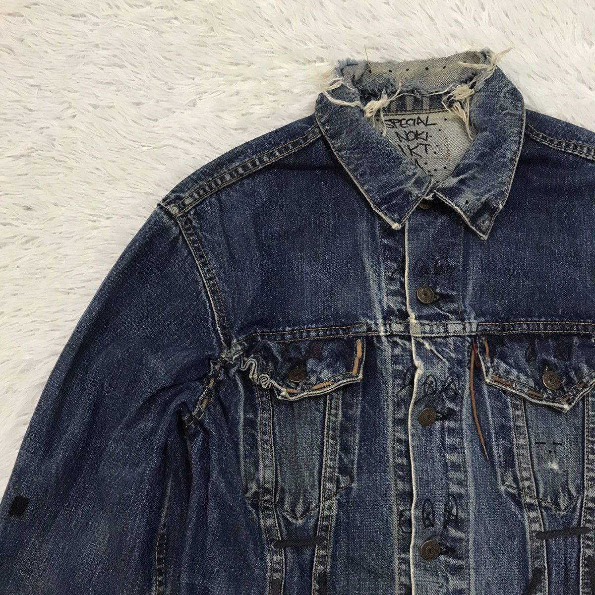 Levi's Vtg Levis Big E 521 Button Trucker Distress & Custom Jacket Size US M / EU 48-50 / 2 - 3 Thumbnail