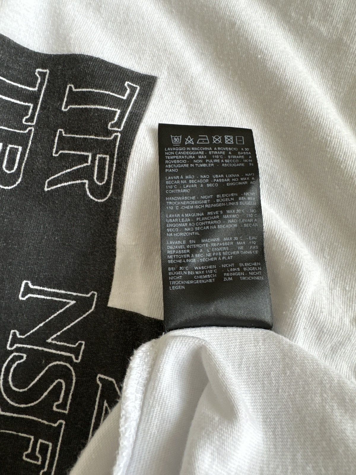 Raf Simons Raf Simons SS19 White Graphic T-Shirt Size US M / EU 48-50 / 2 - 8 Thumbnail