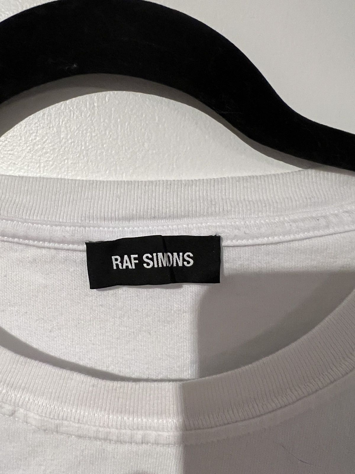 Raf Simons Raf Simons SS19 White Graphic T-Shirt Size US M / EU 48-50 / 2 - 11 Thumbnail