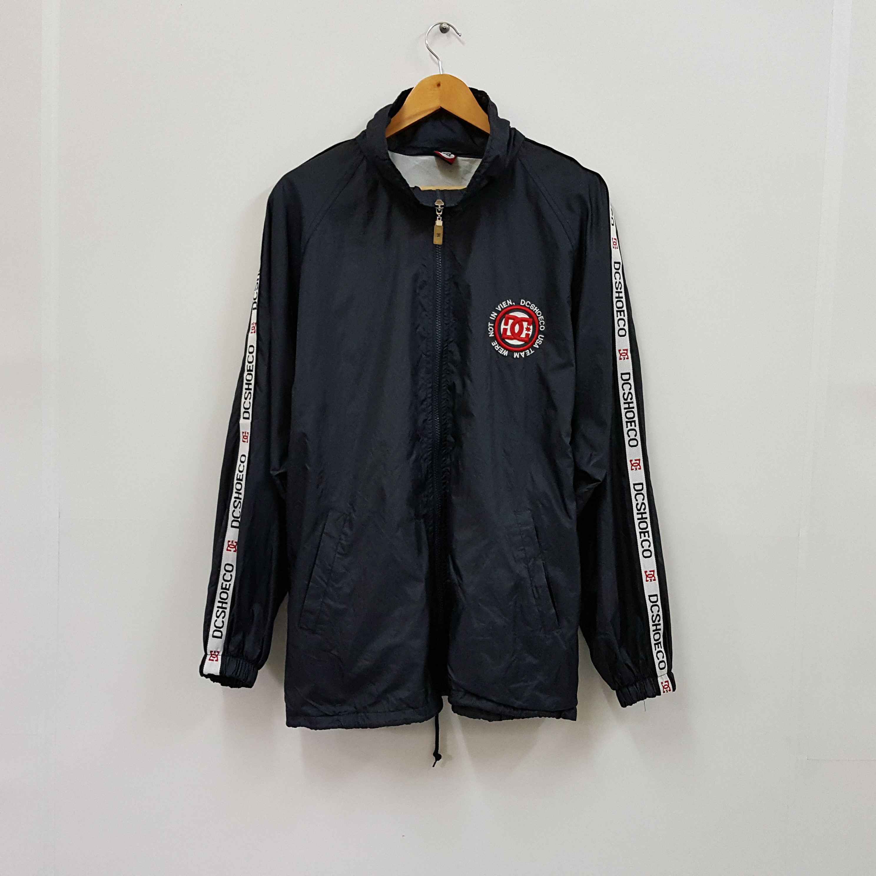 Vintage Vintage DCSHOECO big logo hop hop style windbreker jacket Size US L / EU 52-54 / 3 - 2 Thumbnail