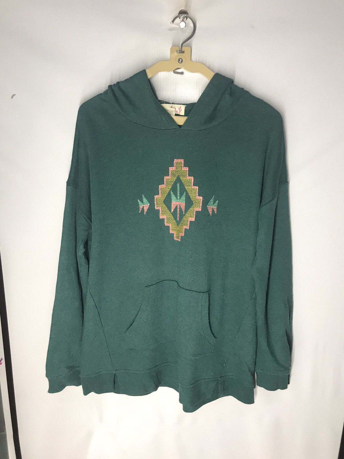 Other Hoodie pullover embroidered logo by titicaca Size US M / EU 48-50 / 2 - 6 Thumbnail