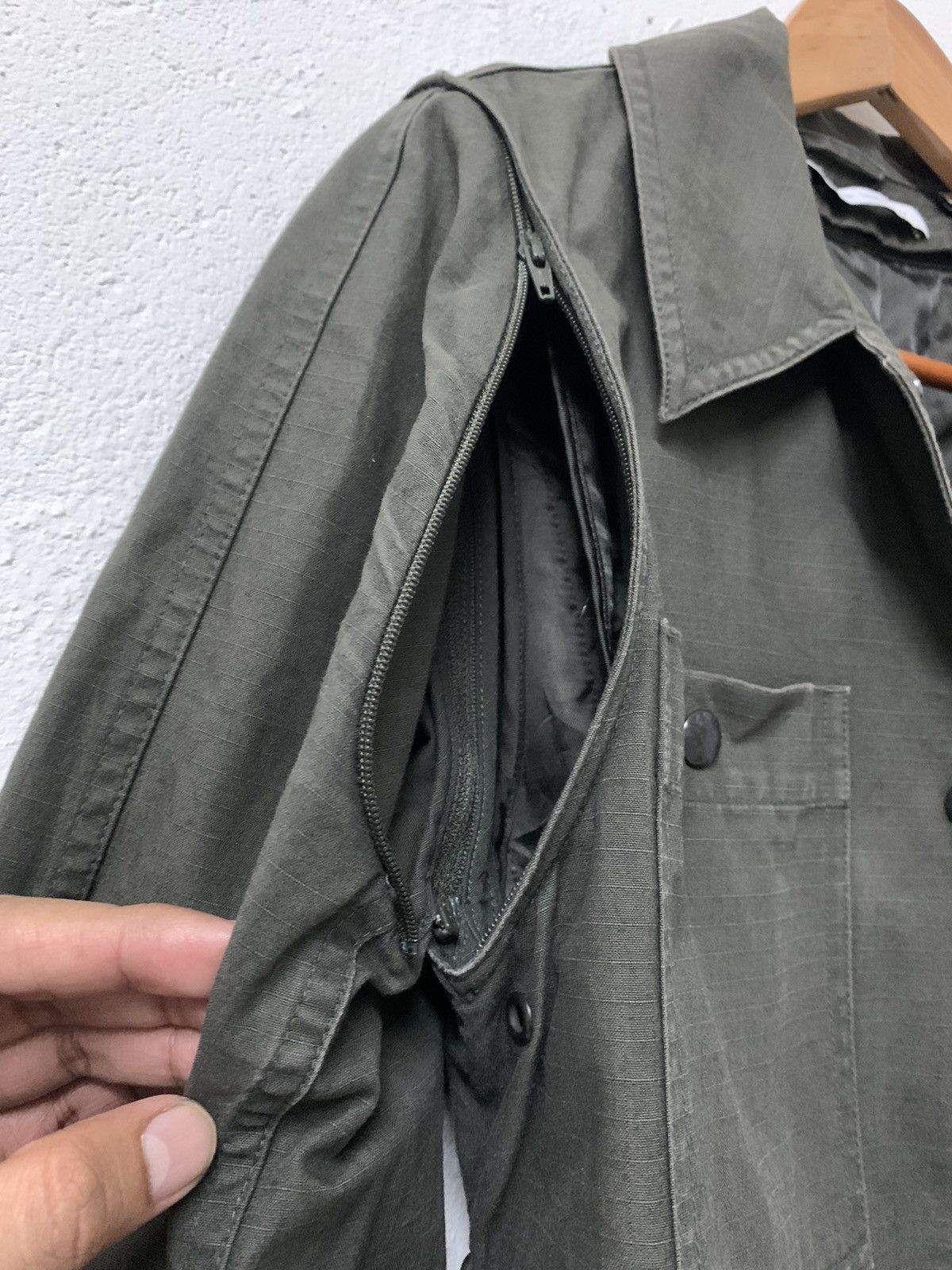 Uniqlo Uniqlo and Lemaire Detachable sleeve Size US S / EU 44-46 / 1 - 7 Thumbnail