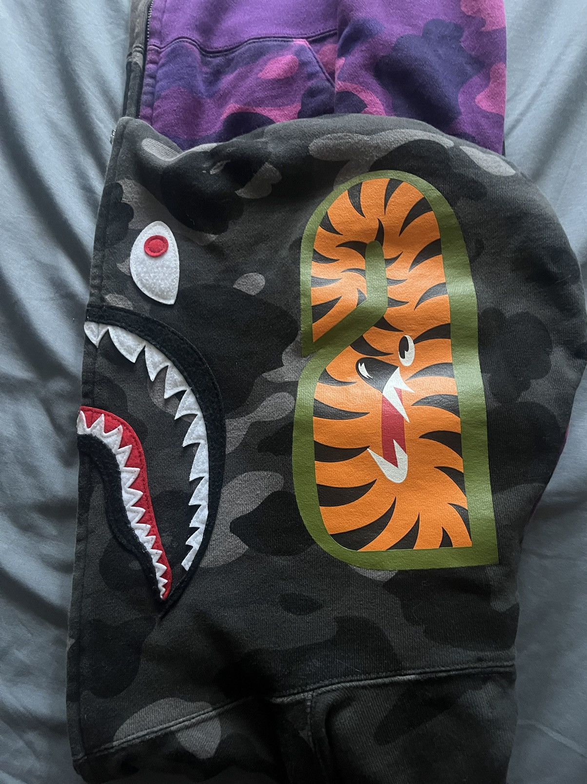 COLOR CAMO TIGER SHARK HALF SQUARE CUSHION