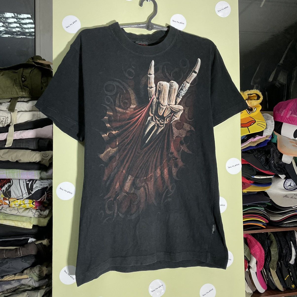 Vintage Vintage Y2K Graphic Tee Skull Flames Horror Punk Rock Black Size US M / EU 48-50 / 2 - 5 Thumbnail