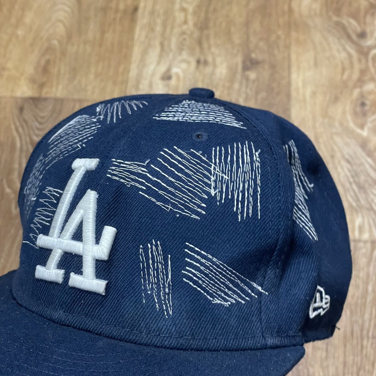 Vintage Vintage Y2K New Era LA Dodgers Cap Streetwear Thrashed OS Size ONE SIZE - 3 Thumbnail