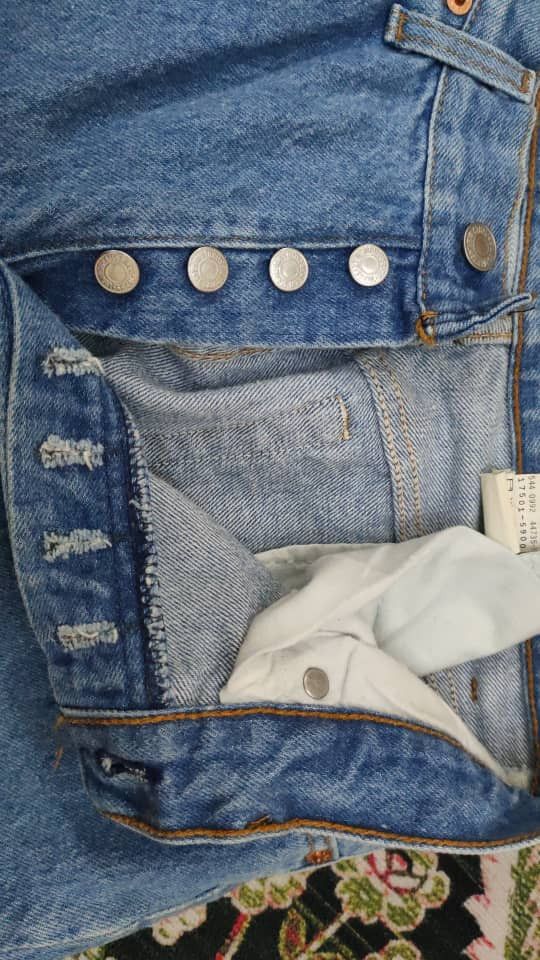 Levi's Vintage Levis 17501-0115 Made in USA Size US 27 - 3 Thumbnail