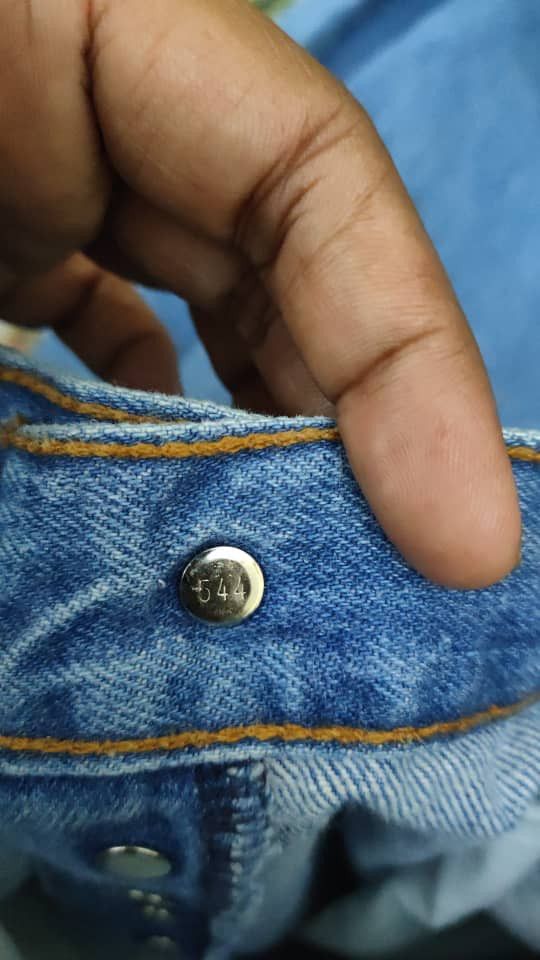 Levi's Vintage Levis 17501-0115 Made in USA Size US 27 - 4 Thumbnail