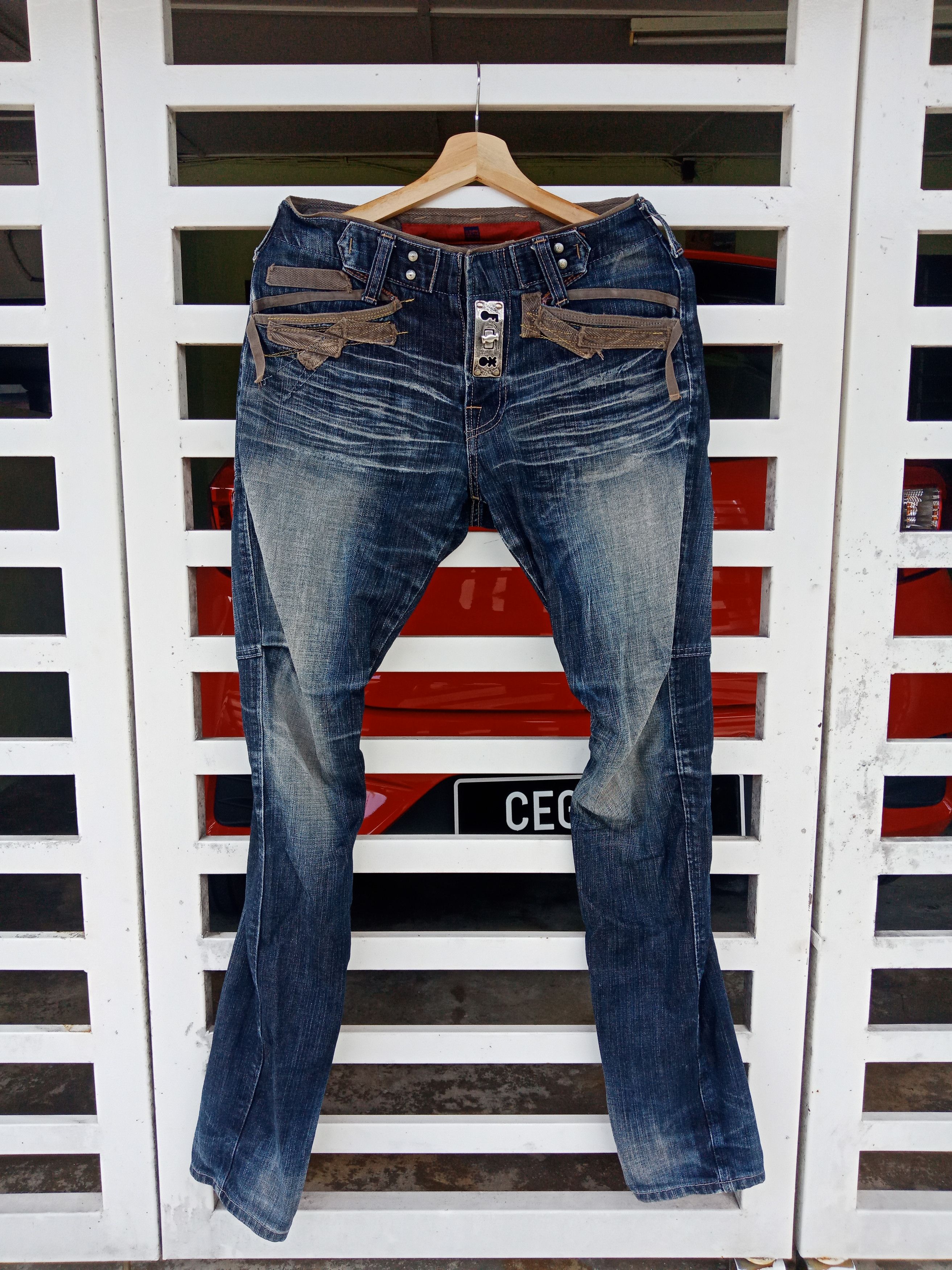 Marithe + Francois Girbaud Marithe Francois Girboud Bondage Hibrid Distressed Denim Size US 30 / EU 46 - 1 Thumbnail