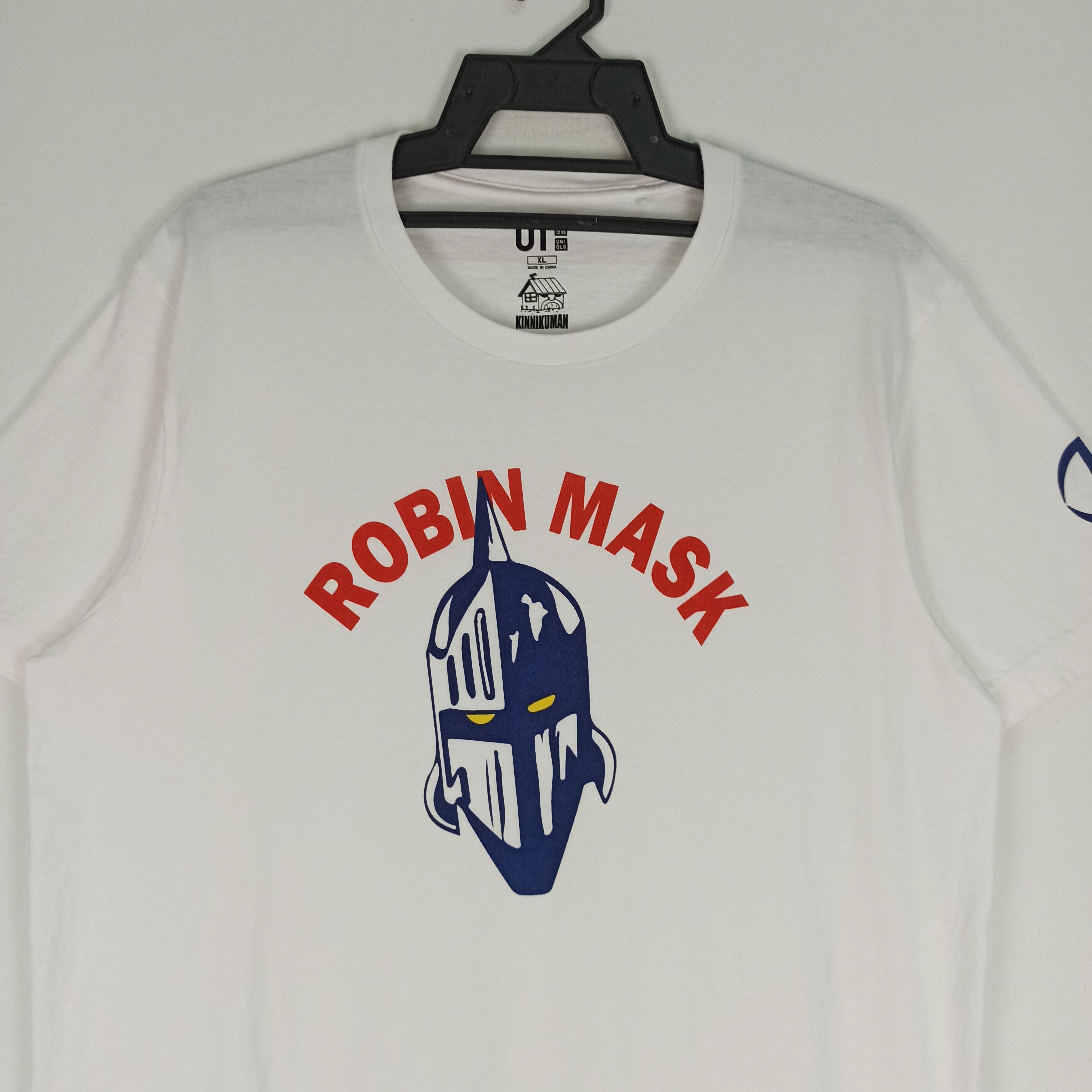 Anime × Japanese Brand × Uniqlo Anime Kinnikuman Robin Mask X Uniqlo Tshirt Size US XL / EU 56 / 4 - 2 Thumbnail