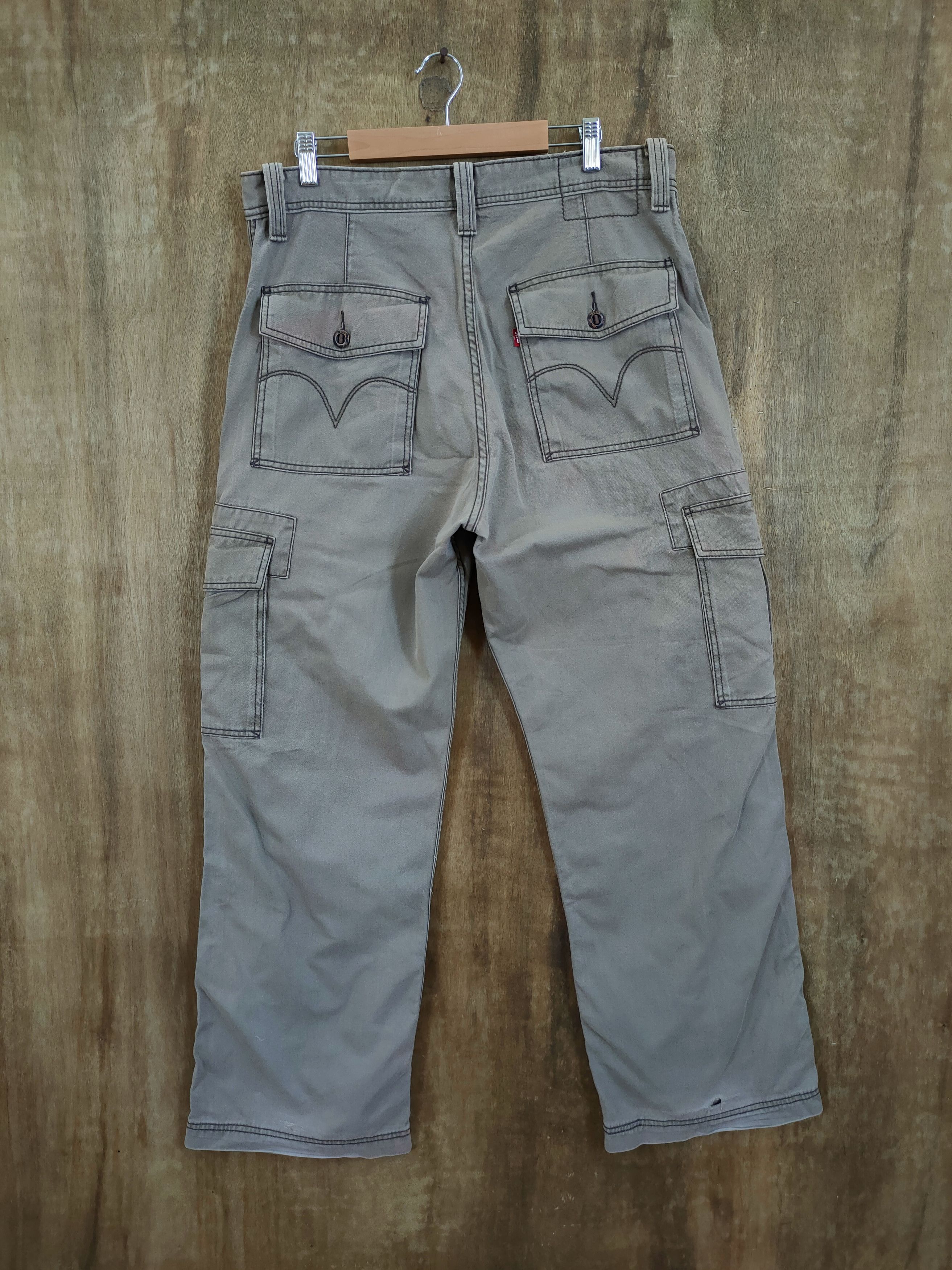 Levi's DL Levis Workwear multipocket tactical cargo pants #1325 Size US 33 - 7 Thumbnail