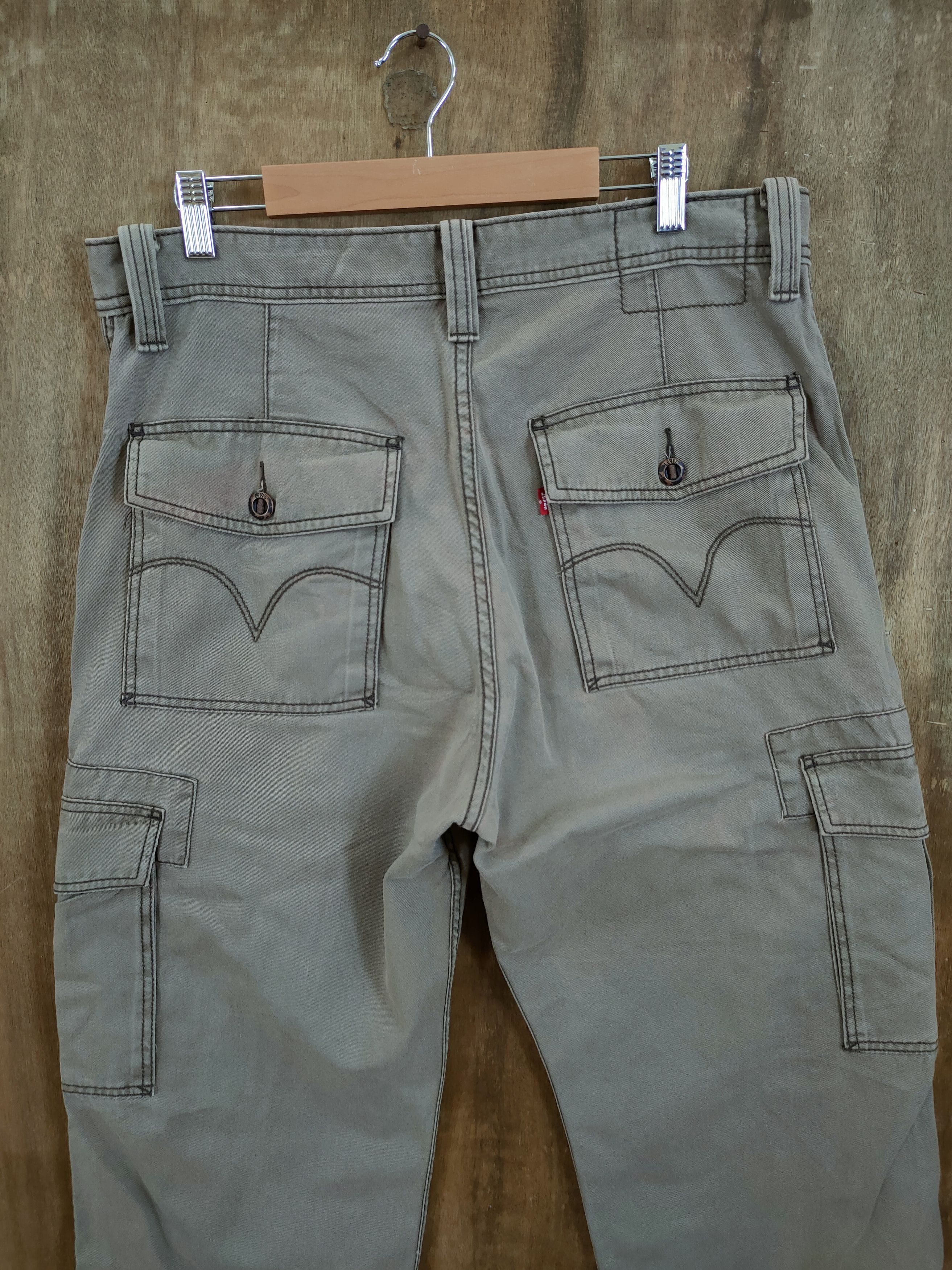 Levi's DL Levis Workwear multipocket tactical cargo pants #1325 Size US 33 - 9 Thumbnail