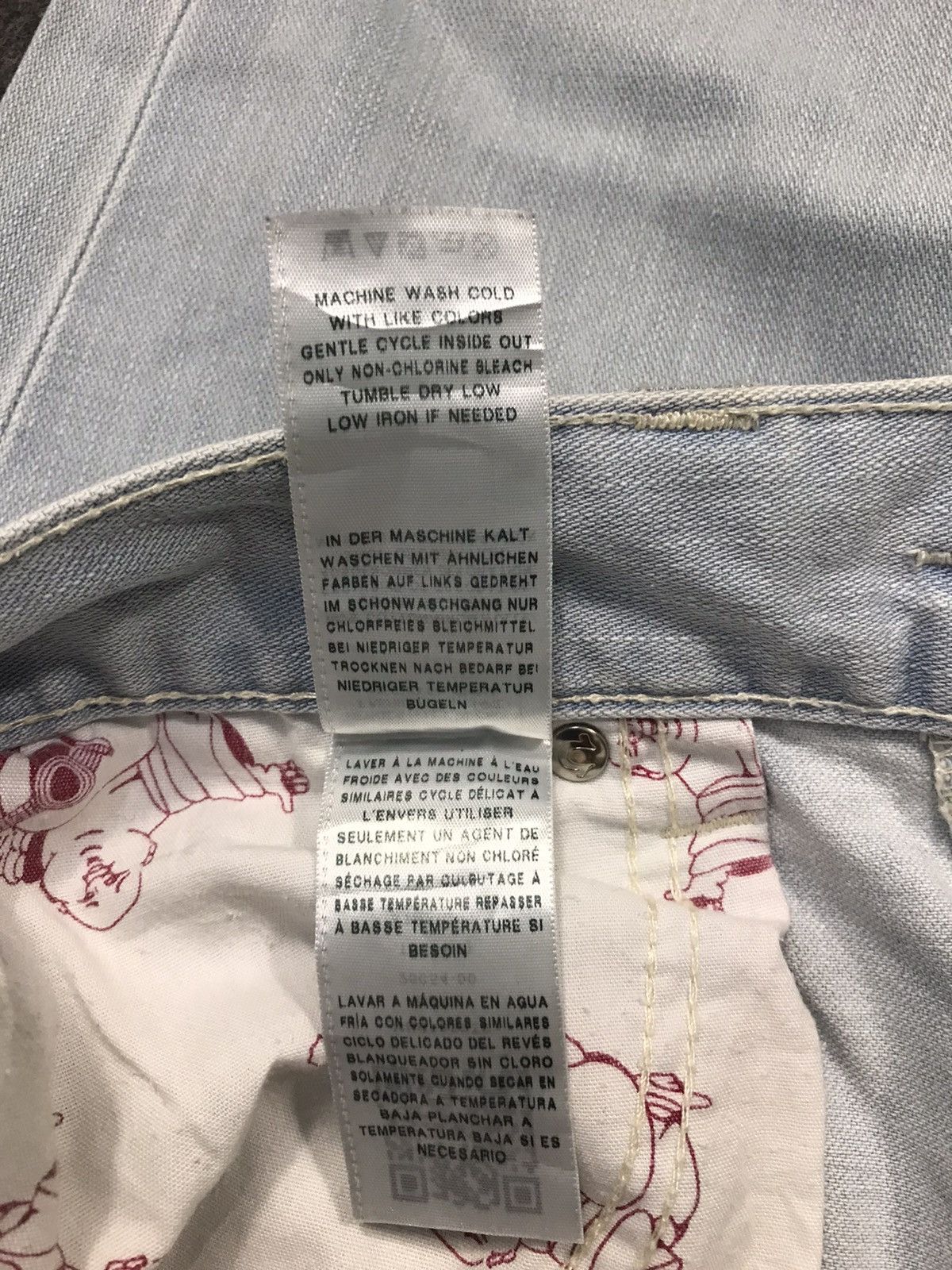 True Religion × Vintage Vintage True Religion Light Blue Wash Jeans Design Size US 36 / EU 52 - 16 Thumbnail