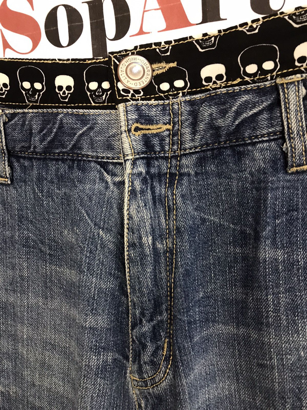 Japanese Brand × Vintage Vintage Japanese Brand Design Distressed Graphic Skull Jeans Size US 37 - 9 Thumbnail