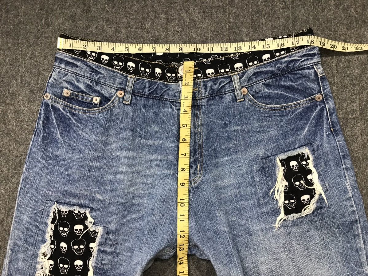 Japanese Brand × Vintage Vintage Japanese Brand Design Distressed Graphic Skull Jeans Size US 37 - 17 Thumbnail