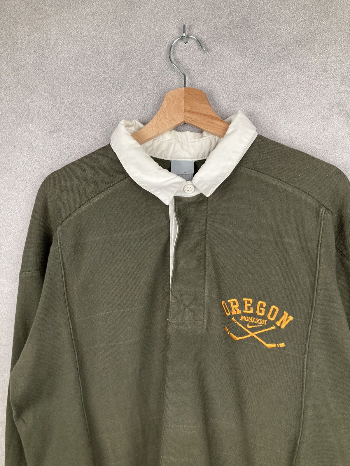 Nike Vintage Nike Longsleeve Polo Shirt Oregon Logo Number Rare Size US L / EU 52-54 / 3 - 5 Thumbnail