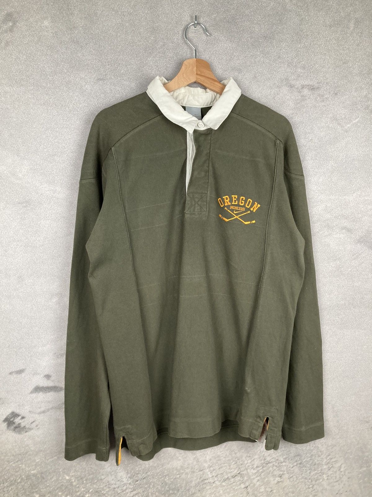 Nike Vintage Nike Longsleeve Polo Shirt Oregon Logo Number Rare Size US L / EU 52-54 / 3 - 7 Thumbnail