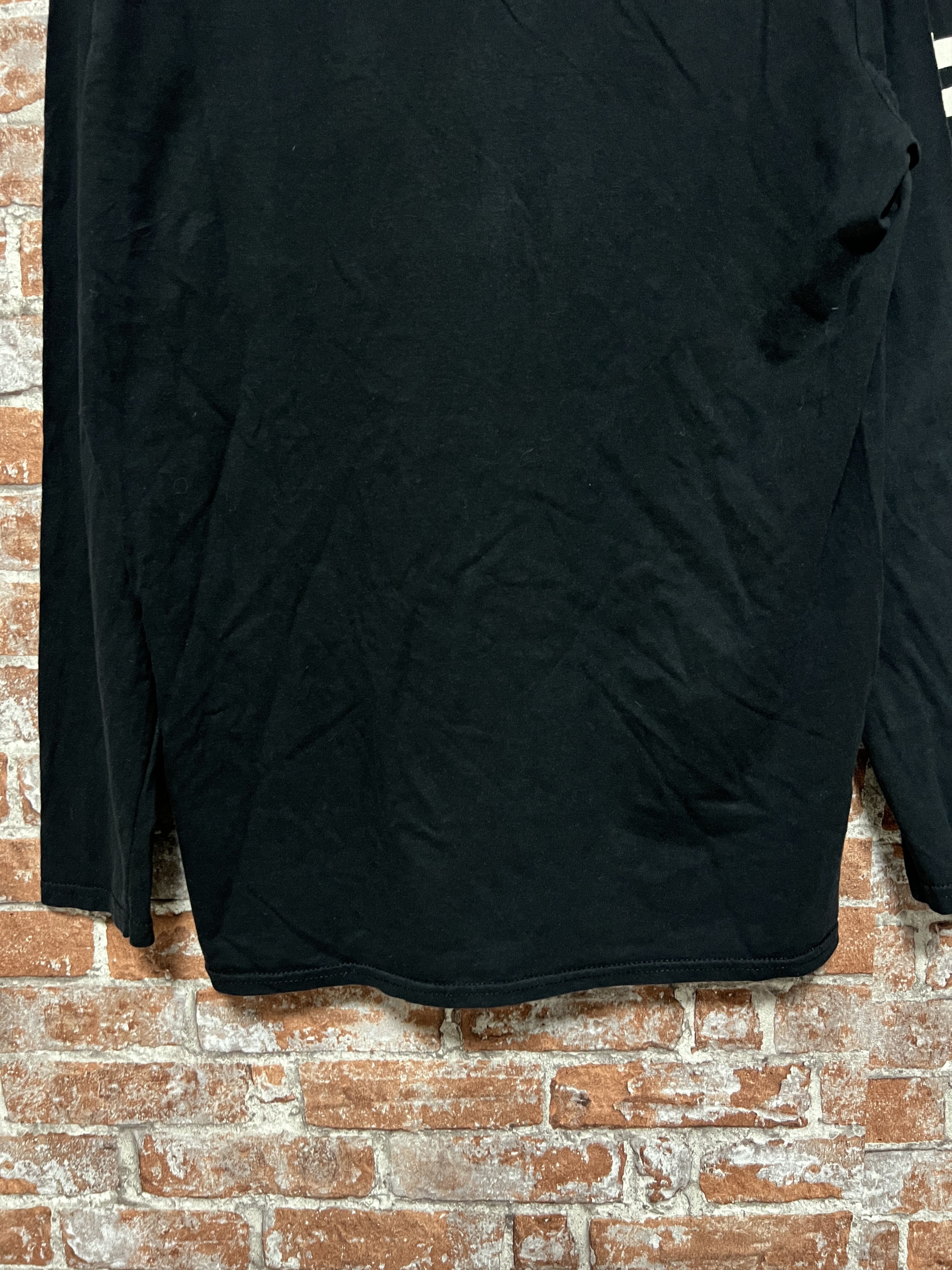 Band Tees Vintage 2000s 5 Seconds of Summer band long sleeve shirt Size US M / EU 48-50 / 2 - 10 Thumbnail