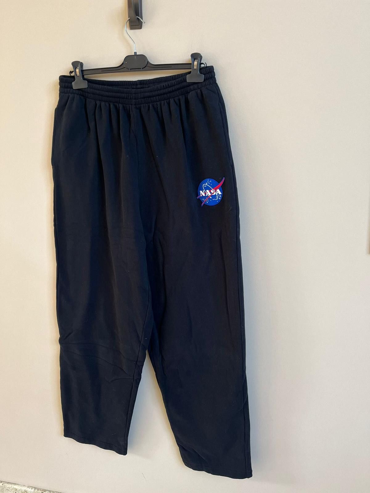 Balenciaga Nasa Logo Sweat Pants in Black Size US 30 / EU 46 - 4 Thumbnail