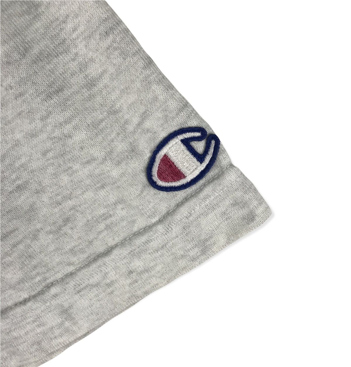 Champion Vintage Champion V-Neck T-Shirt Size US L / EU 52-54 / 3 - 3 Thumbnail