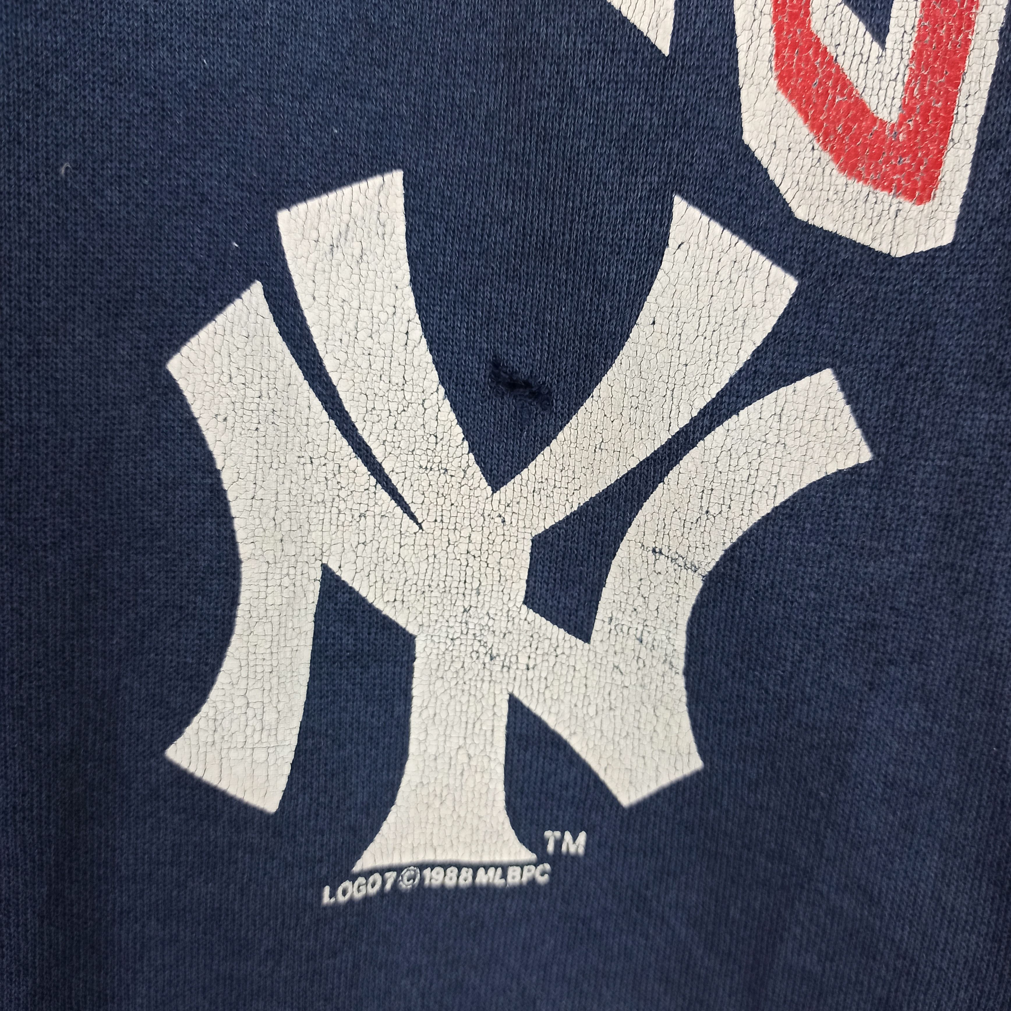 Logo 7 Very Rare 🔥 New York Yankees Logo 7 ©1988 Sweatshirt Size US S / EU 44-46 / 1 - 3 Thumbnail