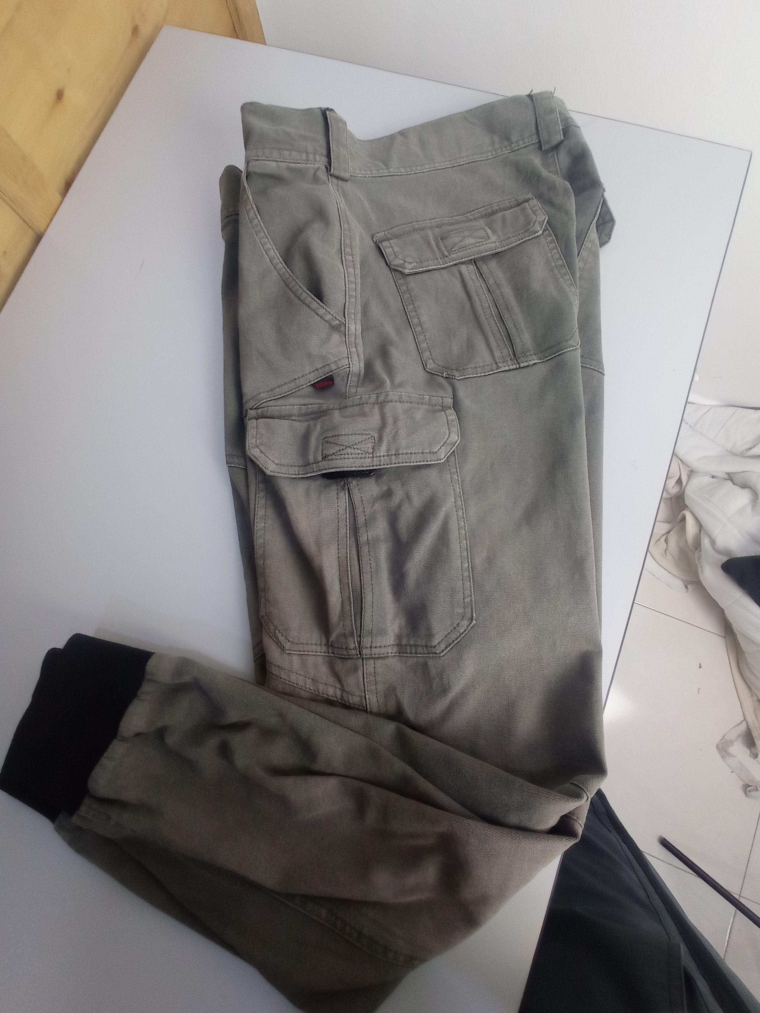 Japanese Brand Faded Tora cargo Joggers Pants Size US 31 - 3 Thumbnail