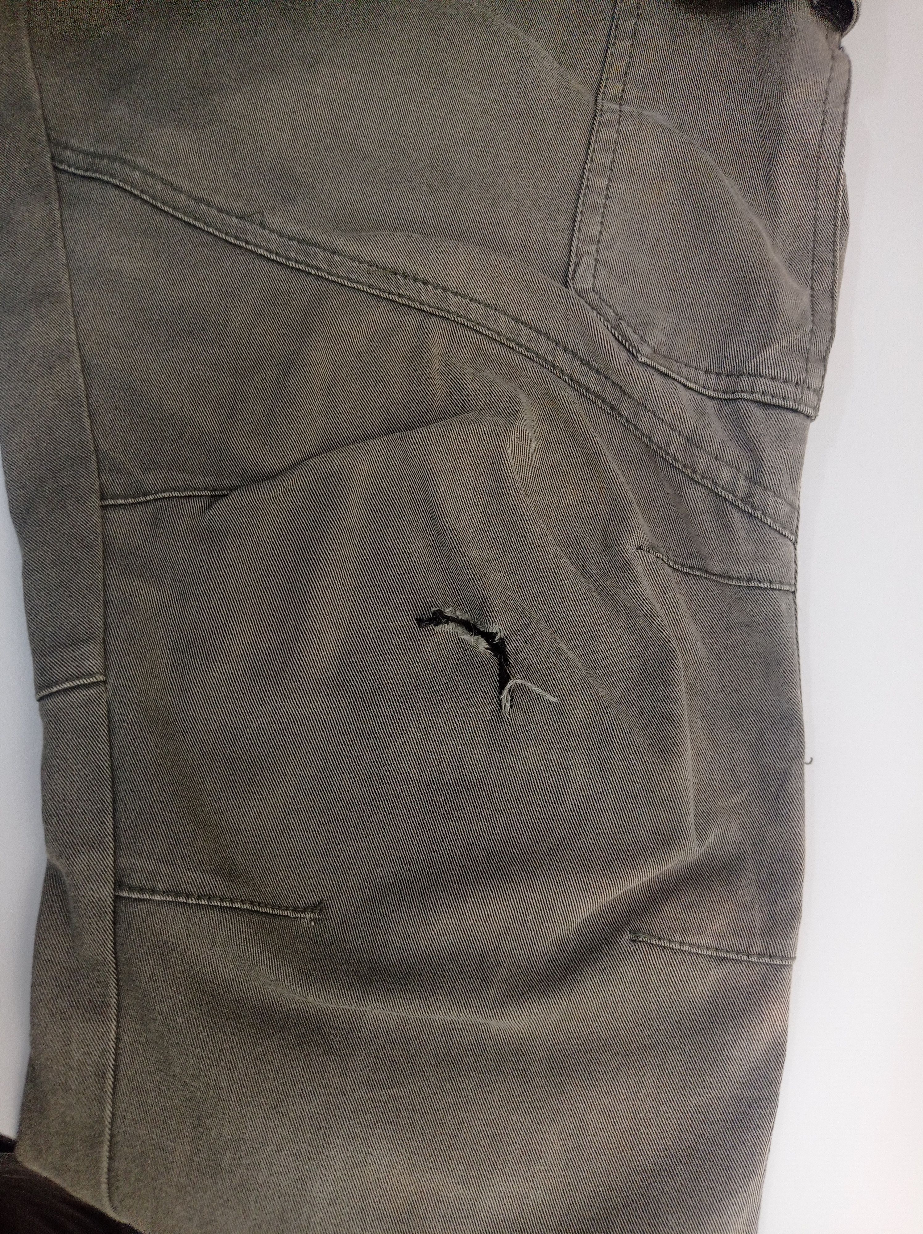 Japanese Brand Faded Tora cargo Joggers Pants Size US 31 - 9 Thumbnail