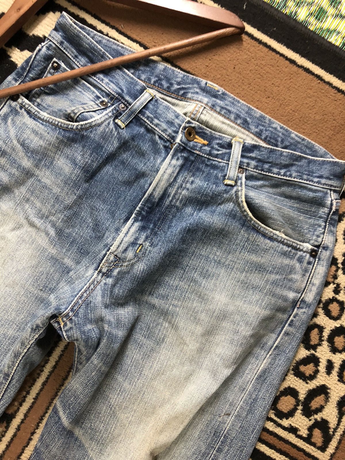 Edwin × Vintage VINTAGE SELVEDGE EDWIN 505x BLUE WASH DISTRESSED DENIM Size US 33 - 2 Thumbnail