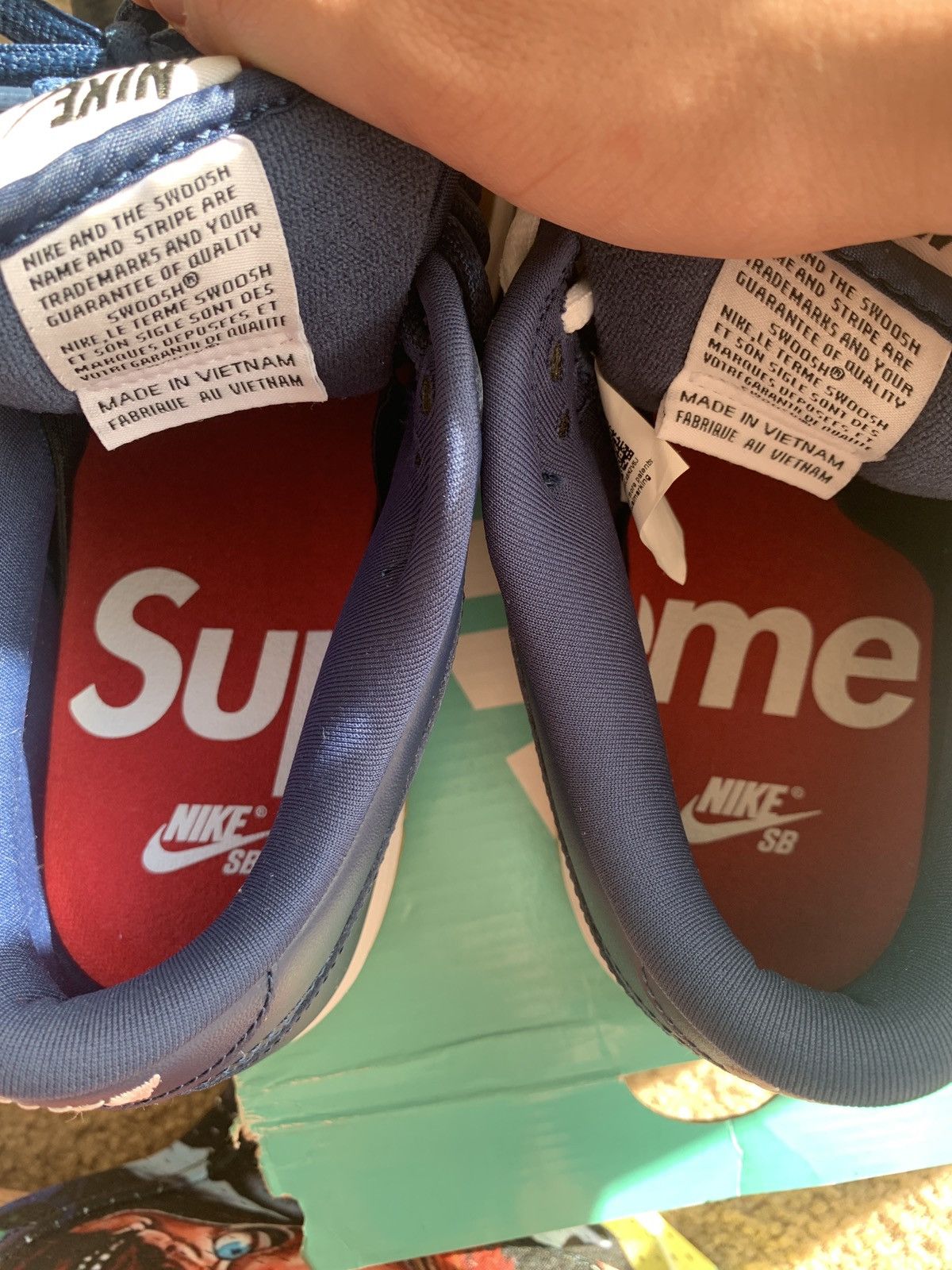 Nike × Supreme Nike SB Dunk Low Supreme Jewel OG 8mens Size US 8 / EU 41 - 8 Thumbnail