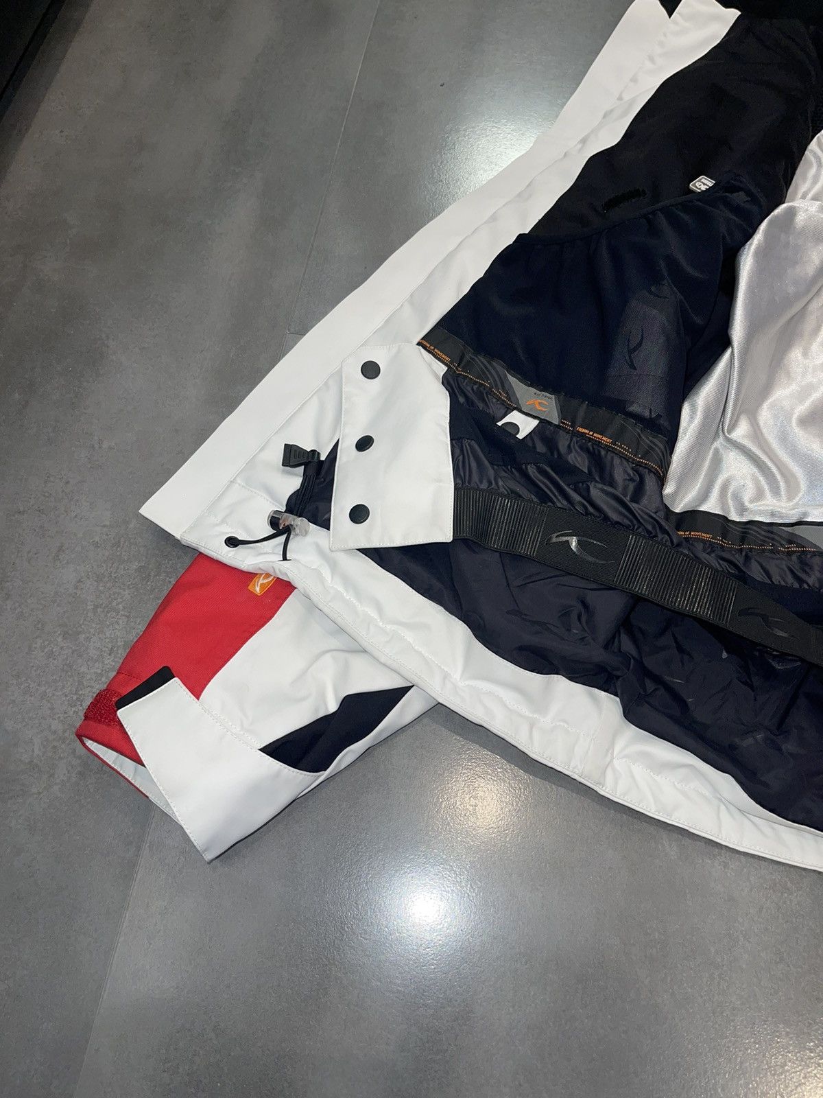 KJUS Kjus Systems Storm Hood Technical Two Tone Ski Parka Size US L / EU 52-54 / 3 - 19 Thumbnail