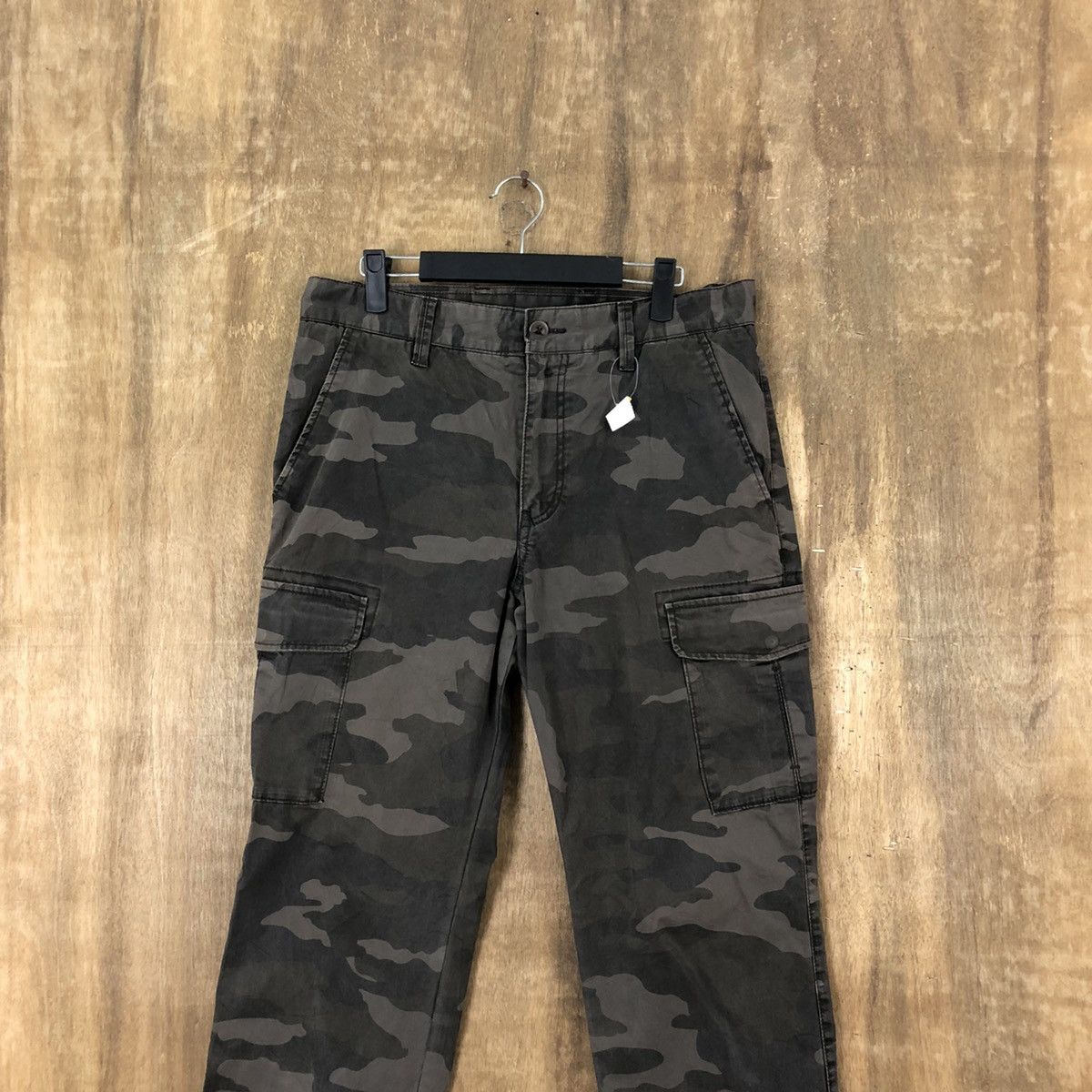 Japanese Brand DLL Uniqlo Camo multipocket tactical cargo pants #117 Size US 31 - 2 Thumbnail