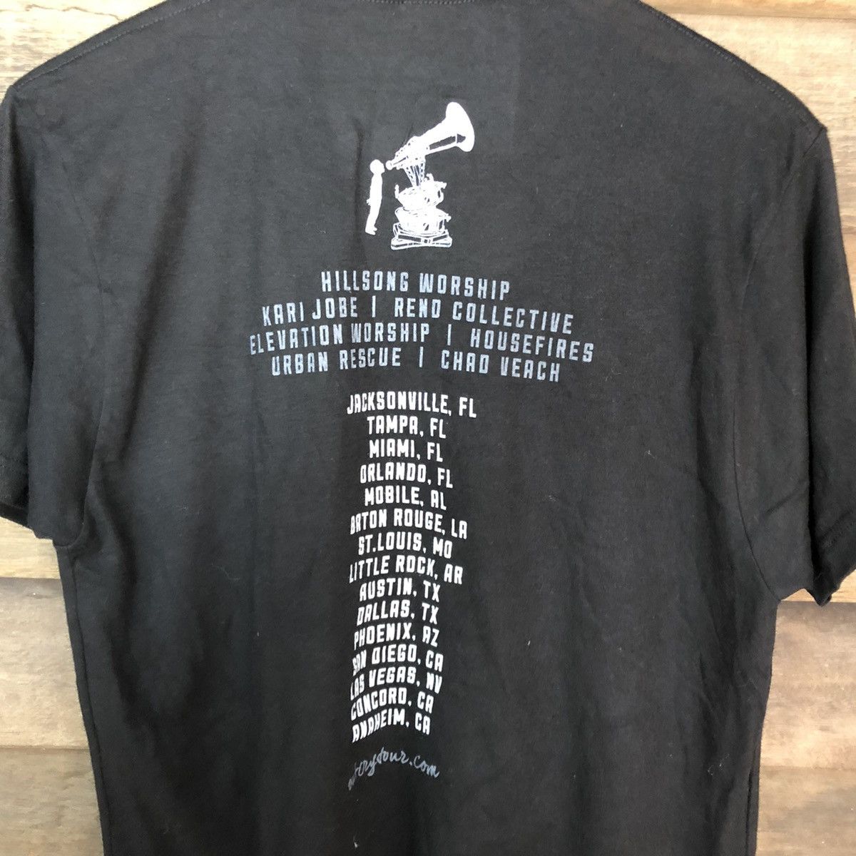 Band Tees Outery Tour Black Short Sleeve Tshirt #3581 Size US M / EU 48-50 / 2 - 12 Thumbnail