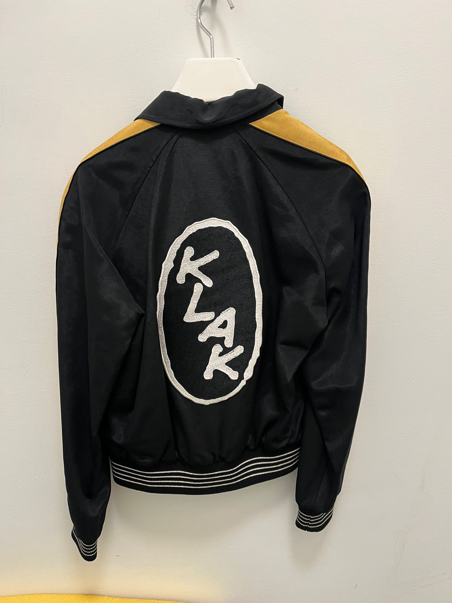 Celine Christian Marclay Teddy Raglan in Yellow & Black Size US S / EU 44-46 / 1 - 1 Thumbnail