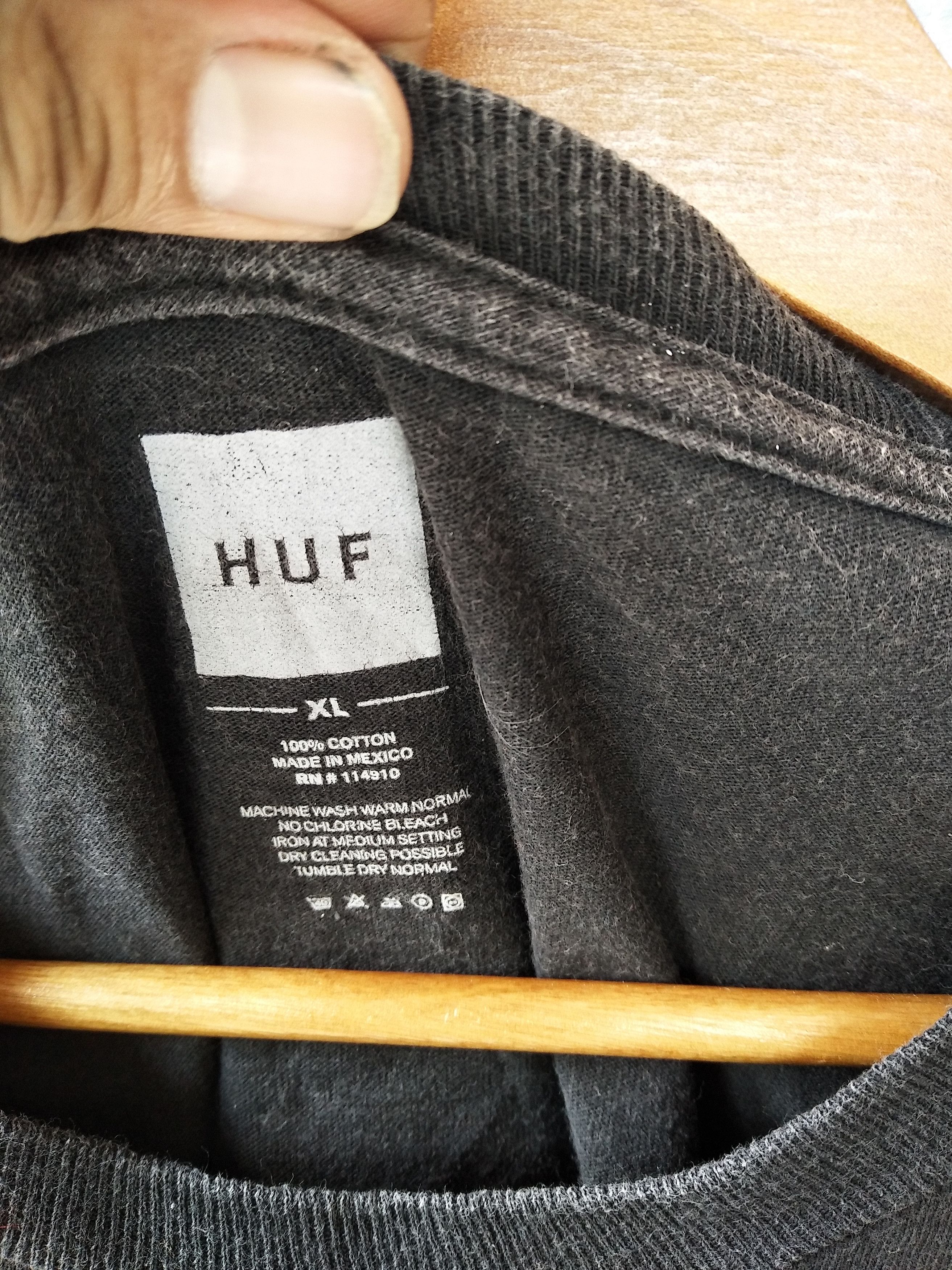Huf HUF big logo t shirt roundneck Size US L / EU 52-54 / 3 - 5 Thumbnail