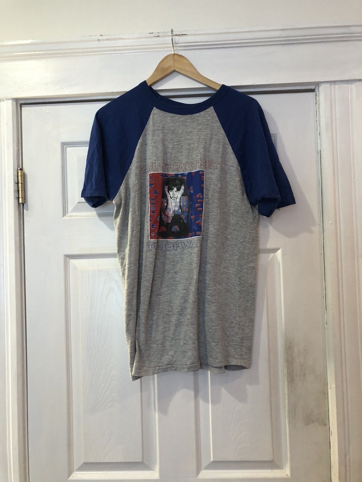 Vintage Paul McCartney tug of war vintage concert shirt Size US M / EU 48-50 / 2 - 1 Thumbnail