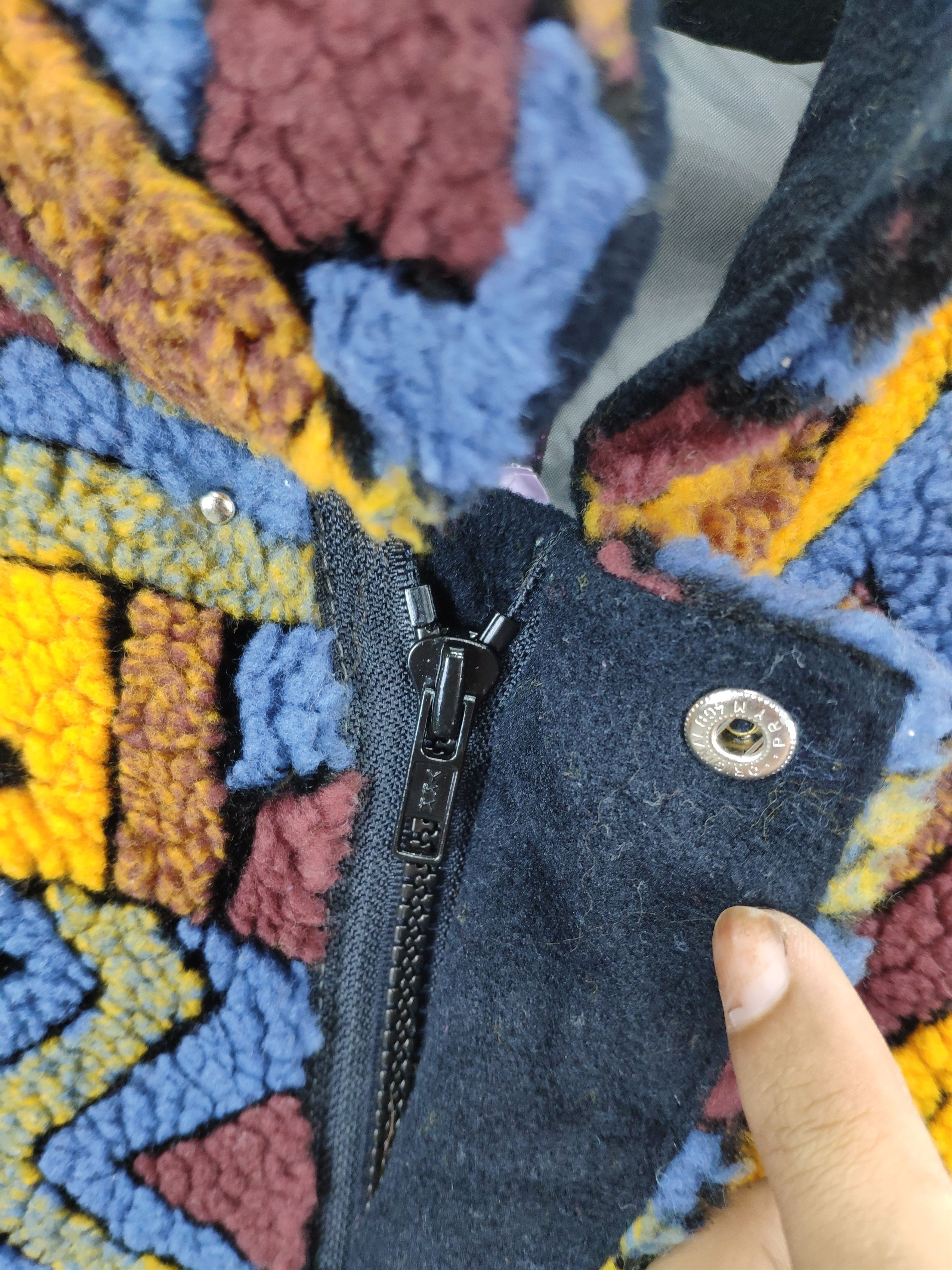 Japanese Brand RARE 💥 Vintage Fleece Sherpa Jacket Coogi Style Fullprint Size US M / EU 48-50 / 2 - 13 Thumbnail
