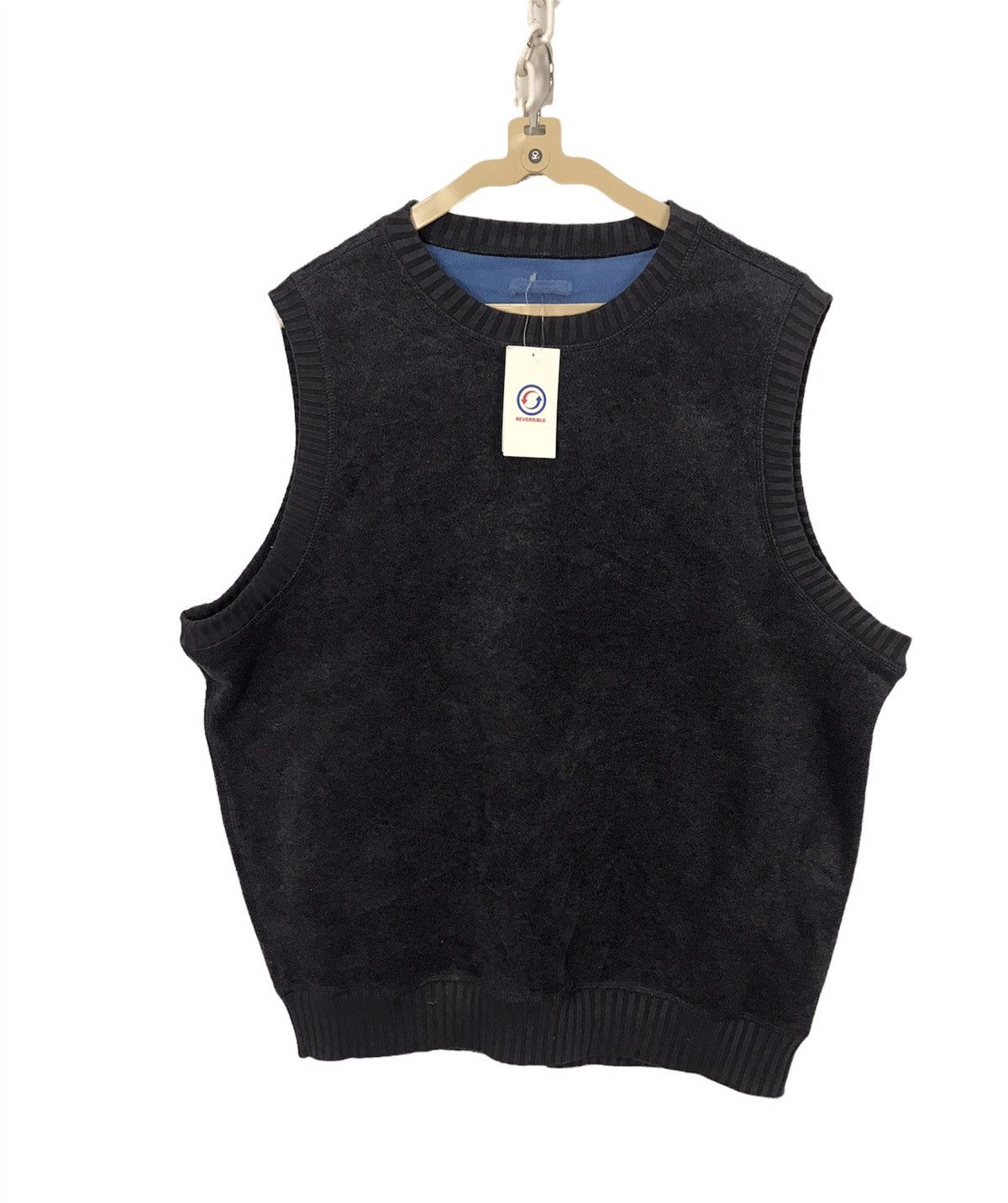 Uniqlo Uniqlo reversible sleeveless sweatshirt Size US M / EU 48-50 / 2 - 1 Thumbnail