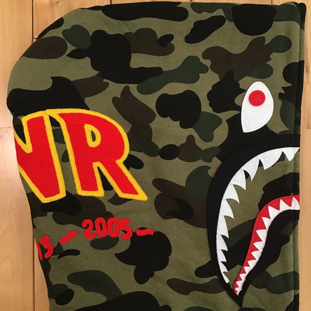Bape 🔥XL🔥 BAPE camo crazy color Shark full zip hoodie Size US XL / EU 56 / 4 - 3 Thumbnail