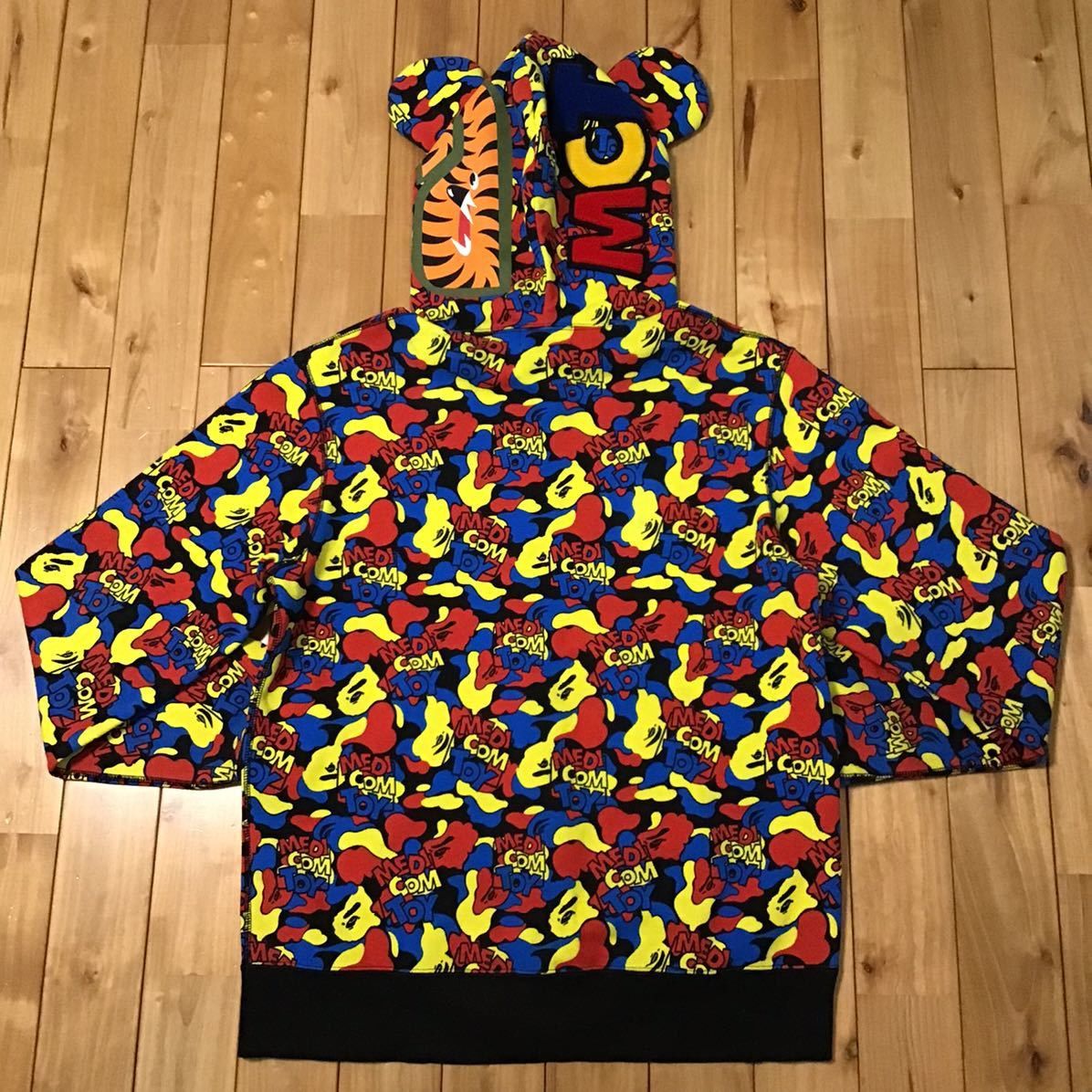 Bape × Medicom Toy BAPE × medicom toy BE@R Shark full zip hoodie Size US XL / EU 56 / 4 - 5 Thumbnail