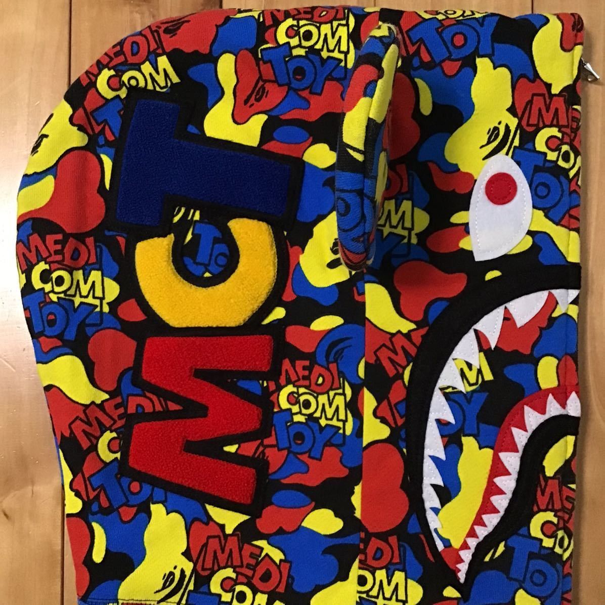 Bape × Medicom Toy BAPE × medicom toy BE@R Shark full zip hoodie Size US XL / EU 56 / 4 - 3 Thumbnail