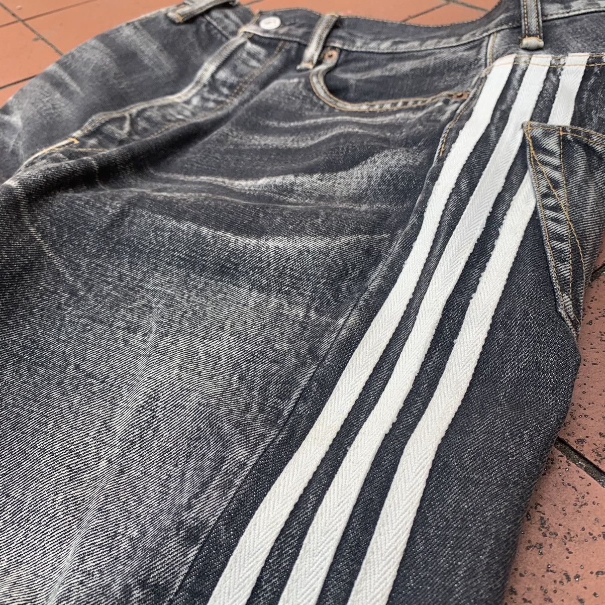 Adidas Y-3 Yohji Yamamoto SS04 3 Strip Spotted Horse Denim Jeans Size US 32 / EU 48 - 4 Thumbnail