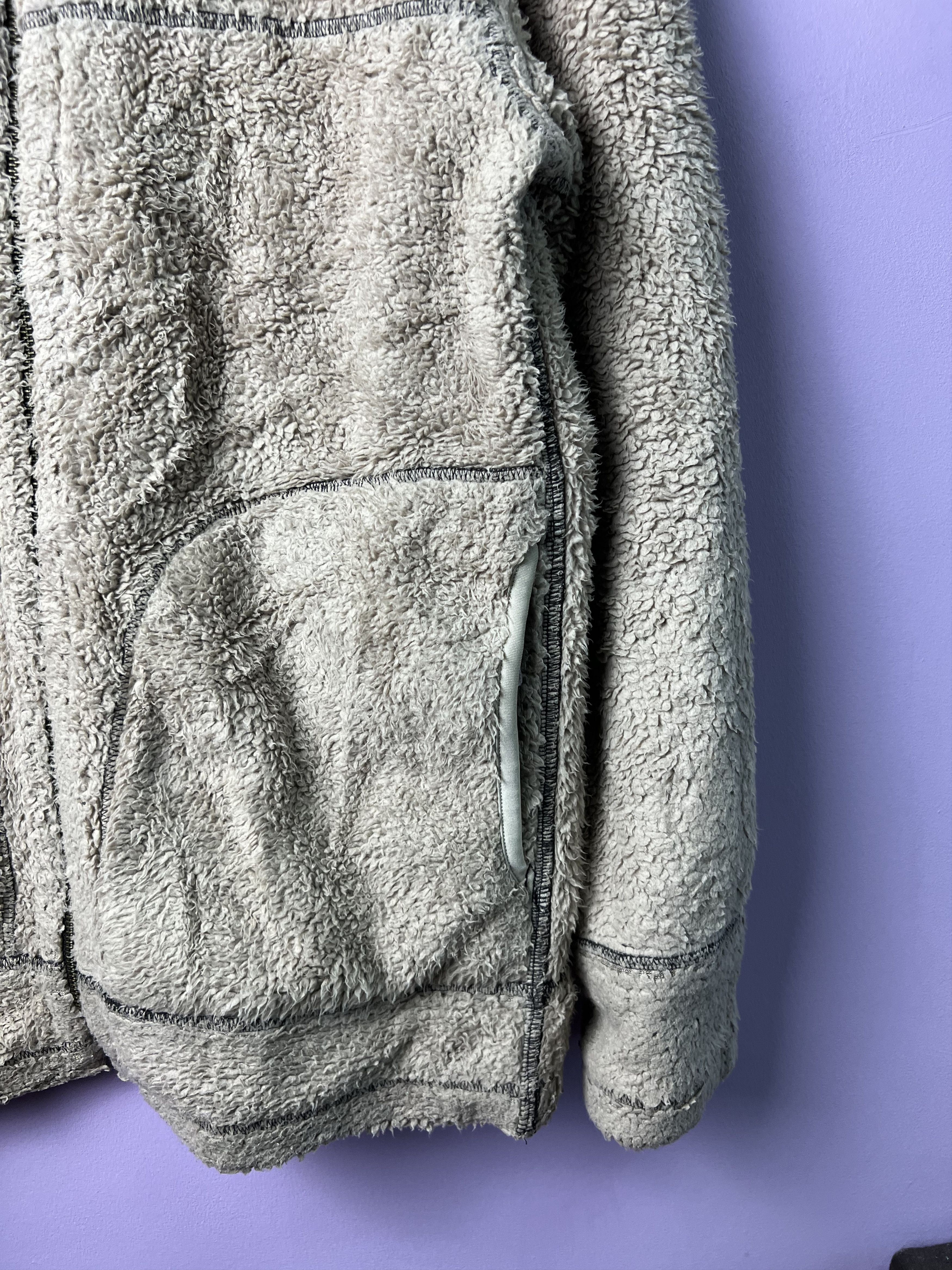 Japanese Brand 🔥Rare Reversible Uniqlo Sherpa Jackets Size US M / EU 48-50 / 2 - 6 Thumbnail