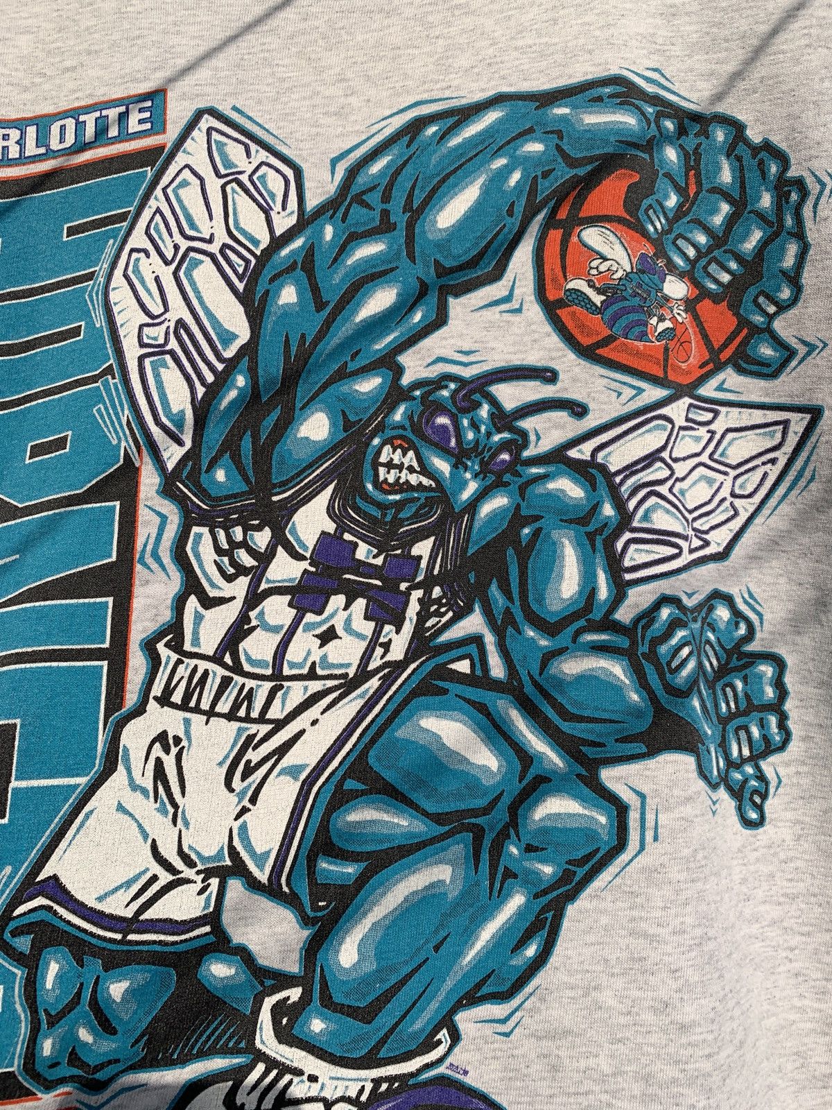 NBA Vintage Charlotte Hornets Starter NBA Single Stitch T-Shirt Size US M / EU 48-50 / 2 - 7 Thumbnail