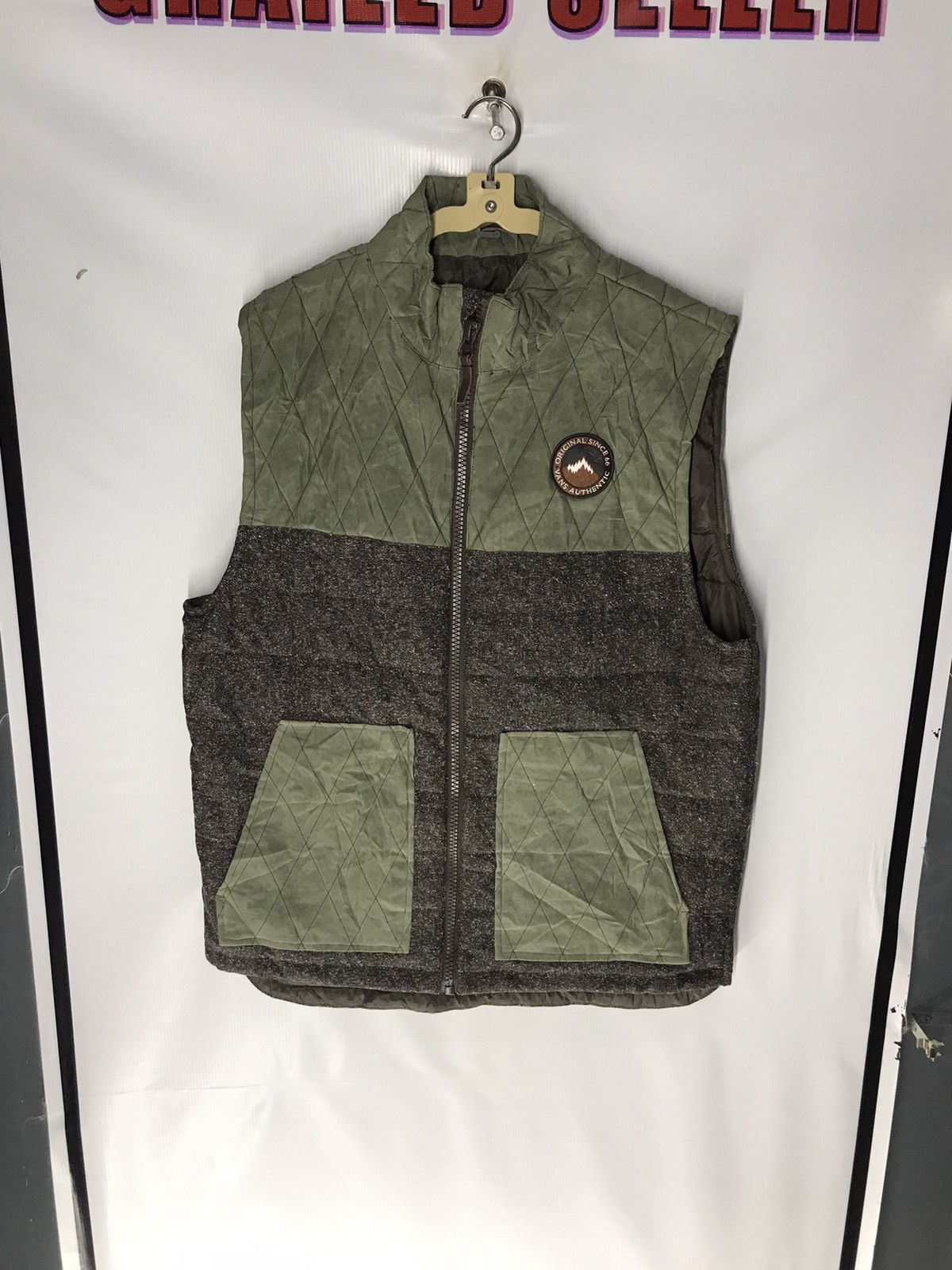 Vans Vans sleeveless quilted zipper jacket Size US M / EU 48-50 / 2 - 8 Thumbnail
